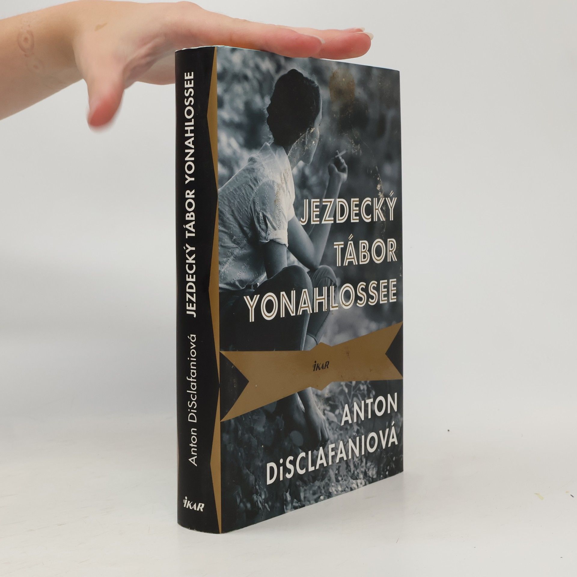 Anton DiSclafani Jezdecký tábor Yonahlossee
