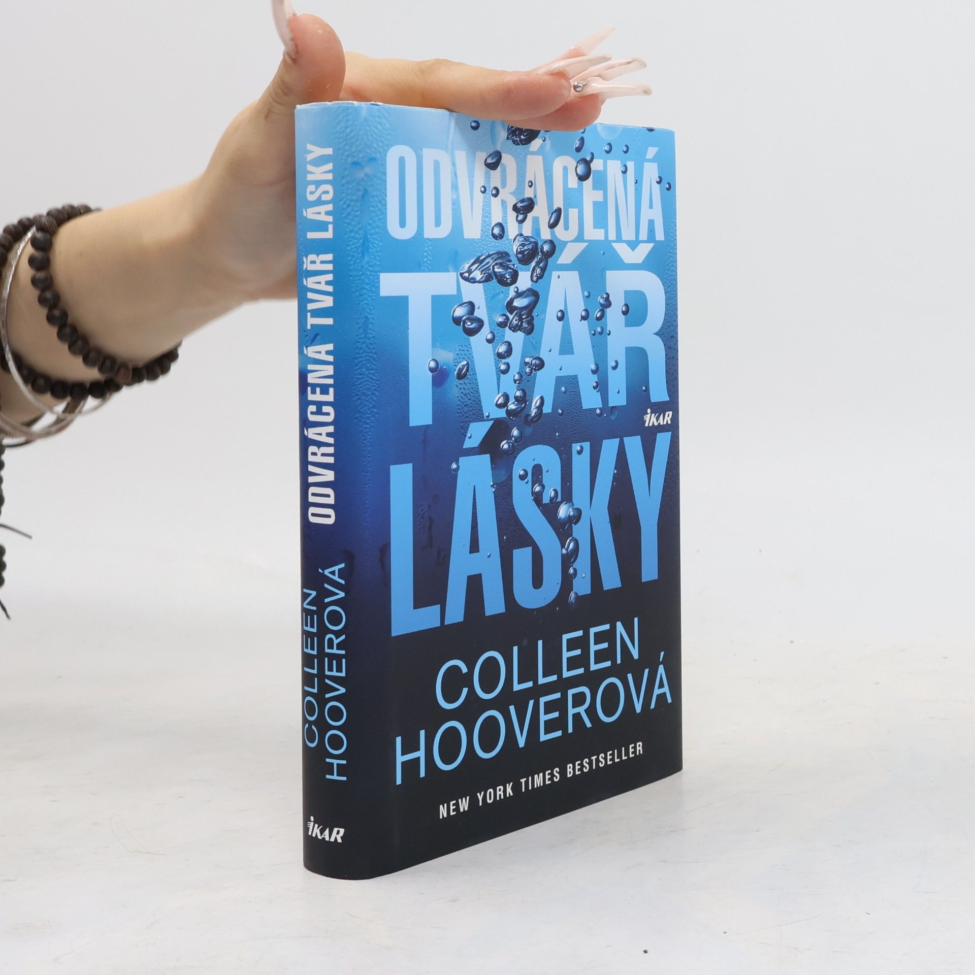 Colleen Hoover Odvrácená tvář lásky
