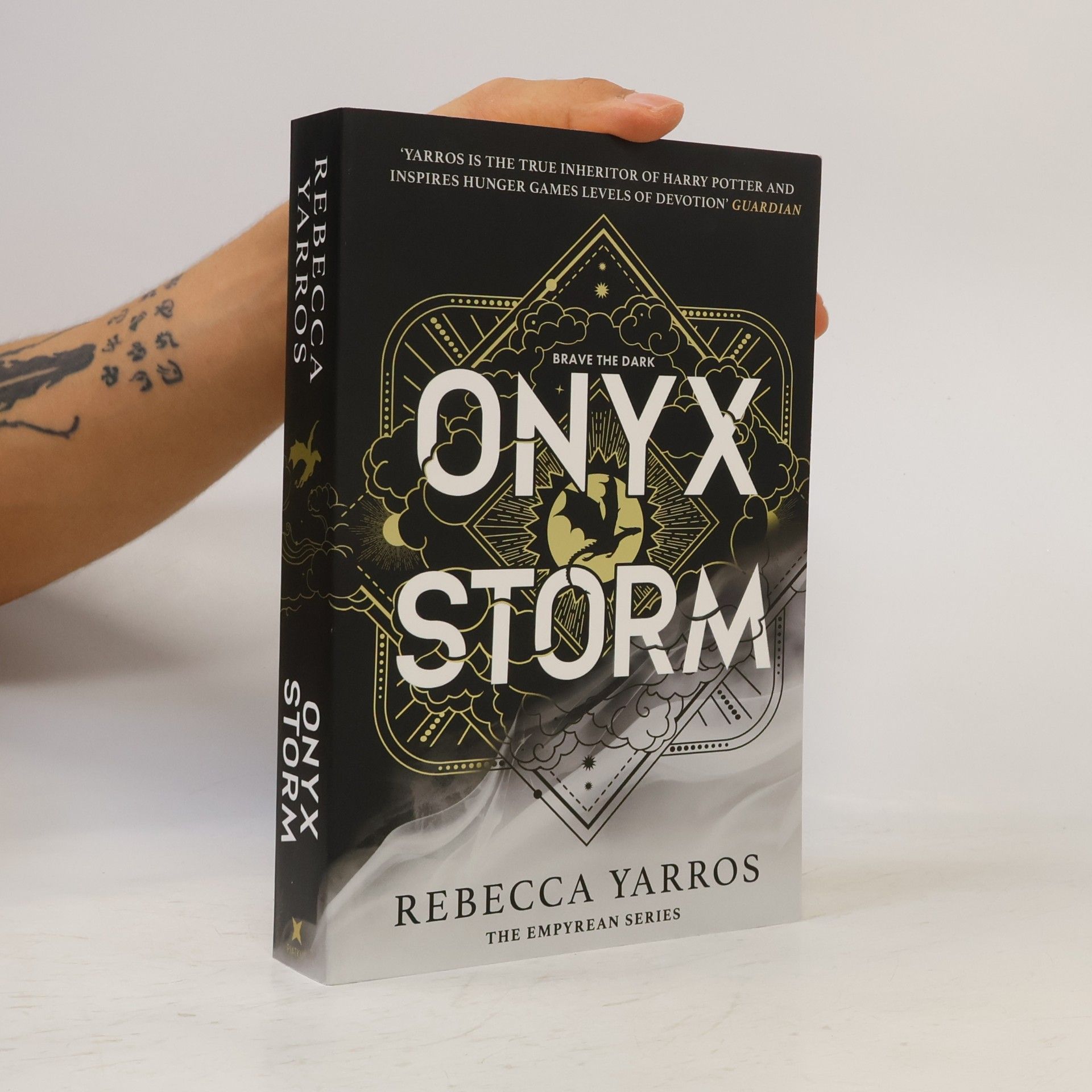 Rebecca Yarros Onyx Storm