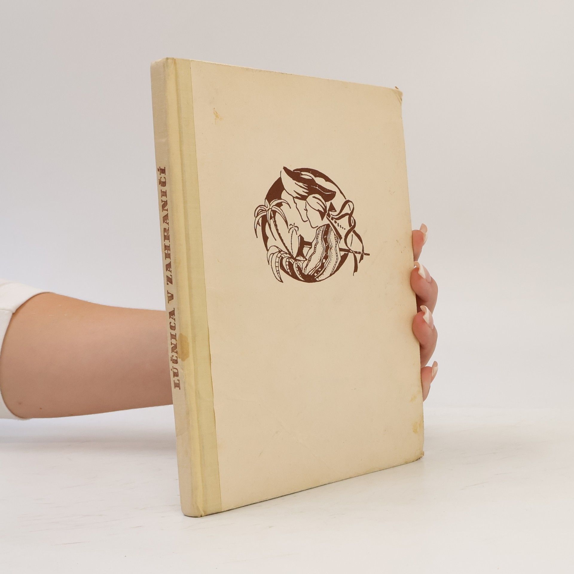Kolektiv autorů Lúčnica v zahraničí v roku 1956