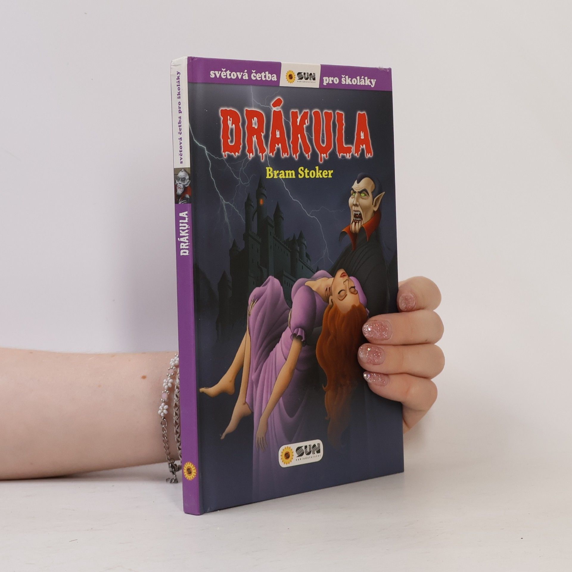 María Asensio Drákula
