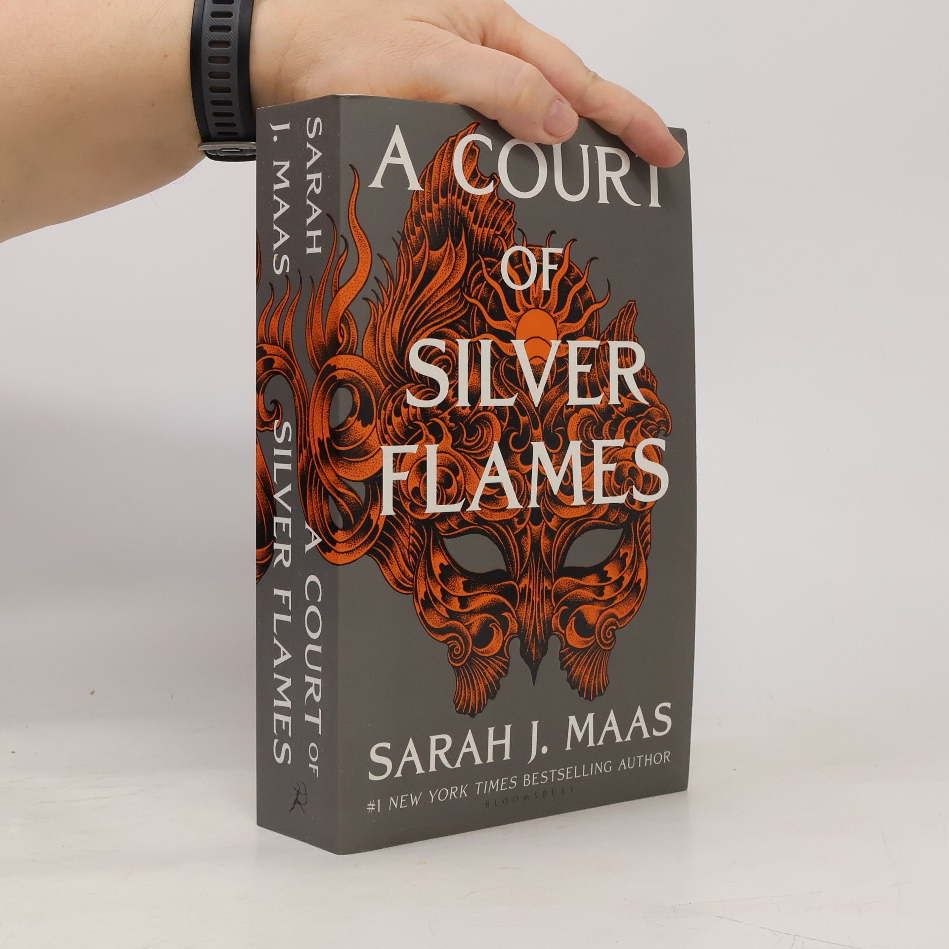 Sarah J. Maas A Court of Silver Flames