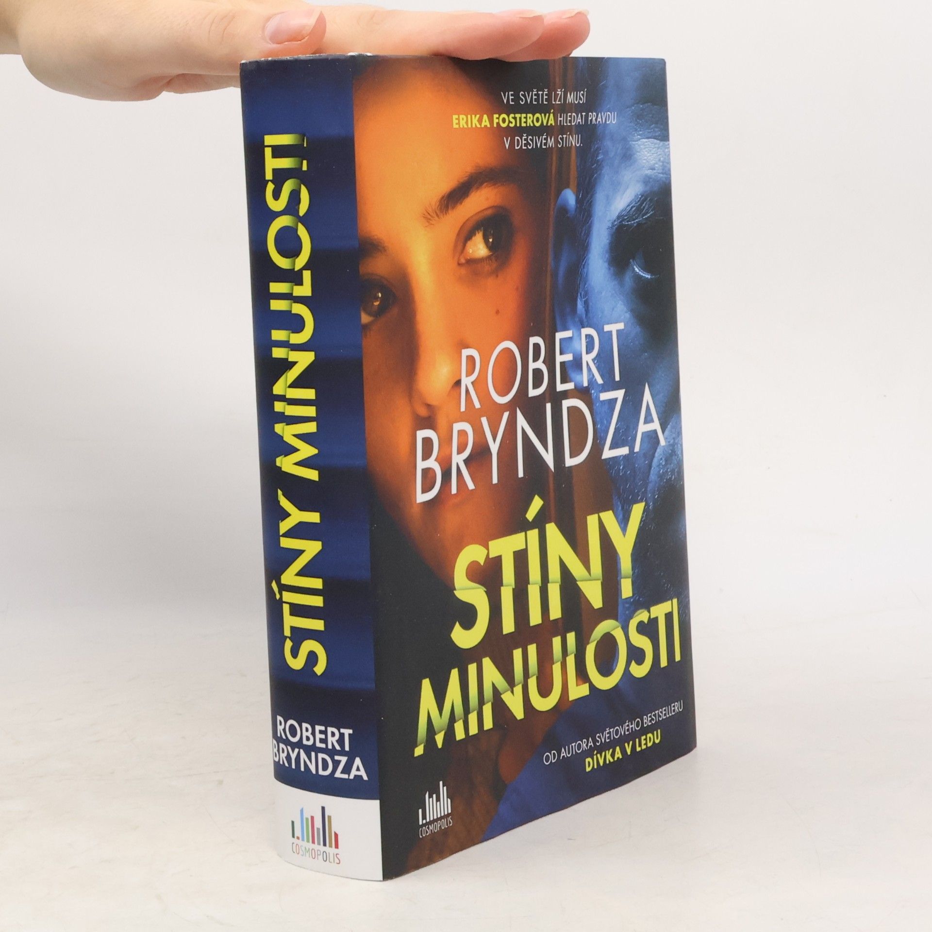 Stíny minulosti