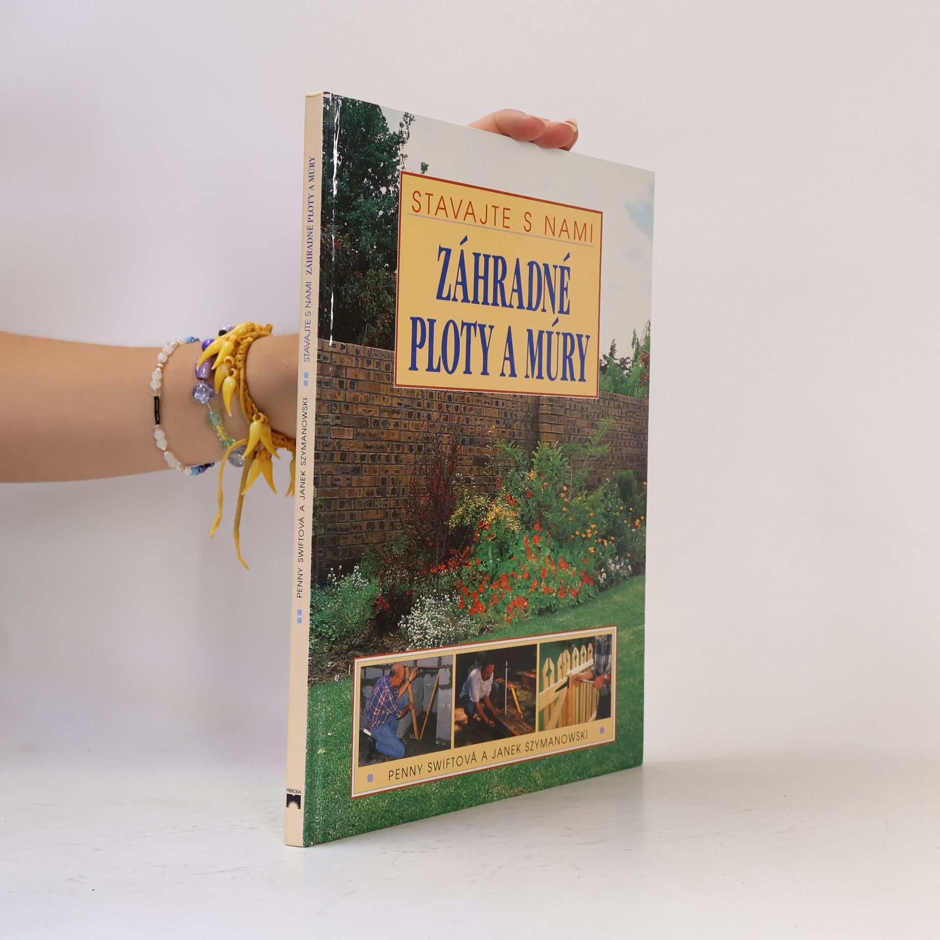 Penny a. Szymanowski Janek Swiftová Záhradné ploty a múry