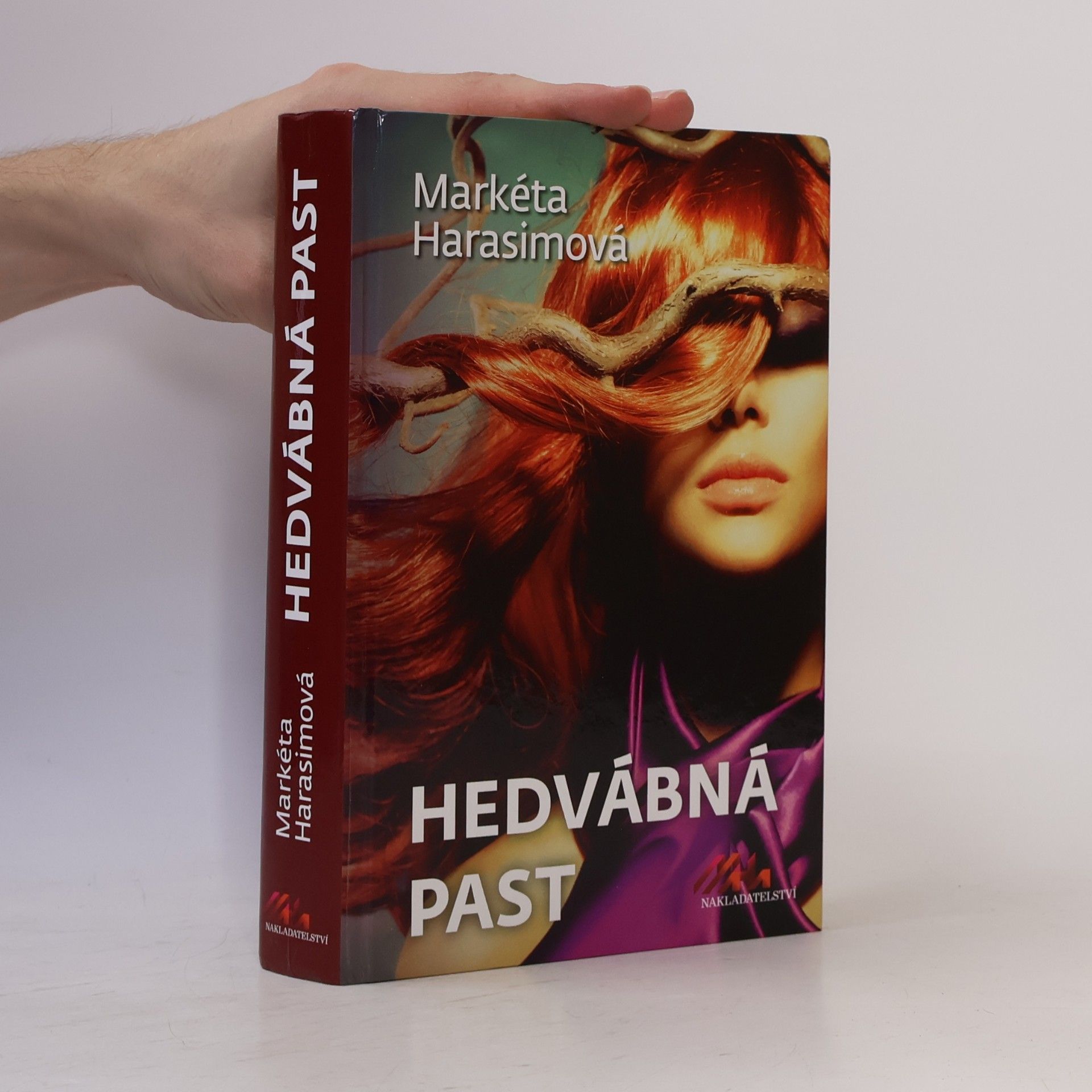 Markéta Harasimová Hedvábná past
