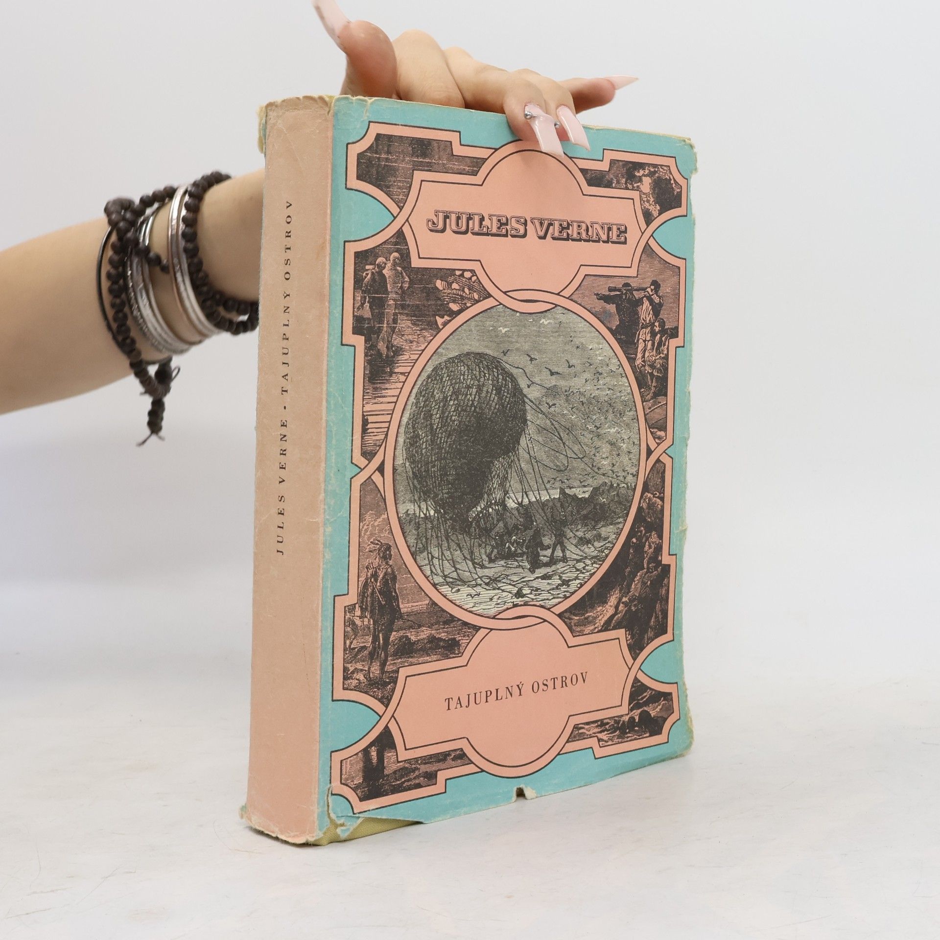 Jules Verne Tajuplný ostrov