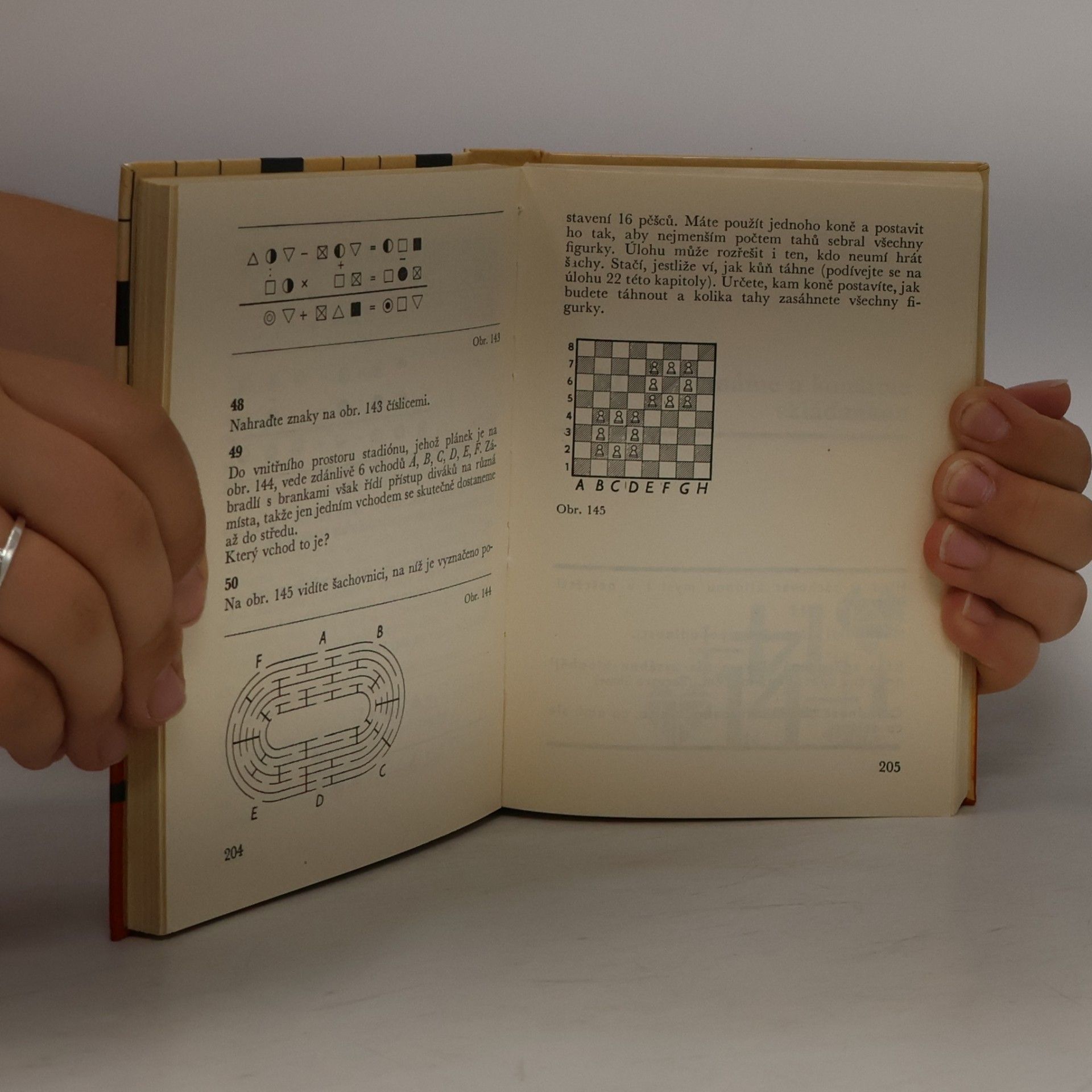 Štefan Novoveský 777 matematických zábav a her