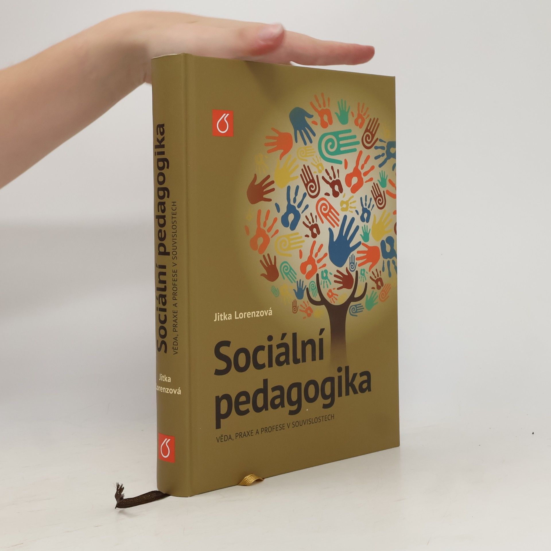 Blanka Stárková Sociální pedagogika: Věda, praxe a profese v souvislostech