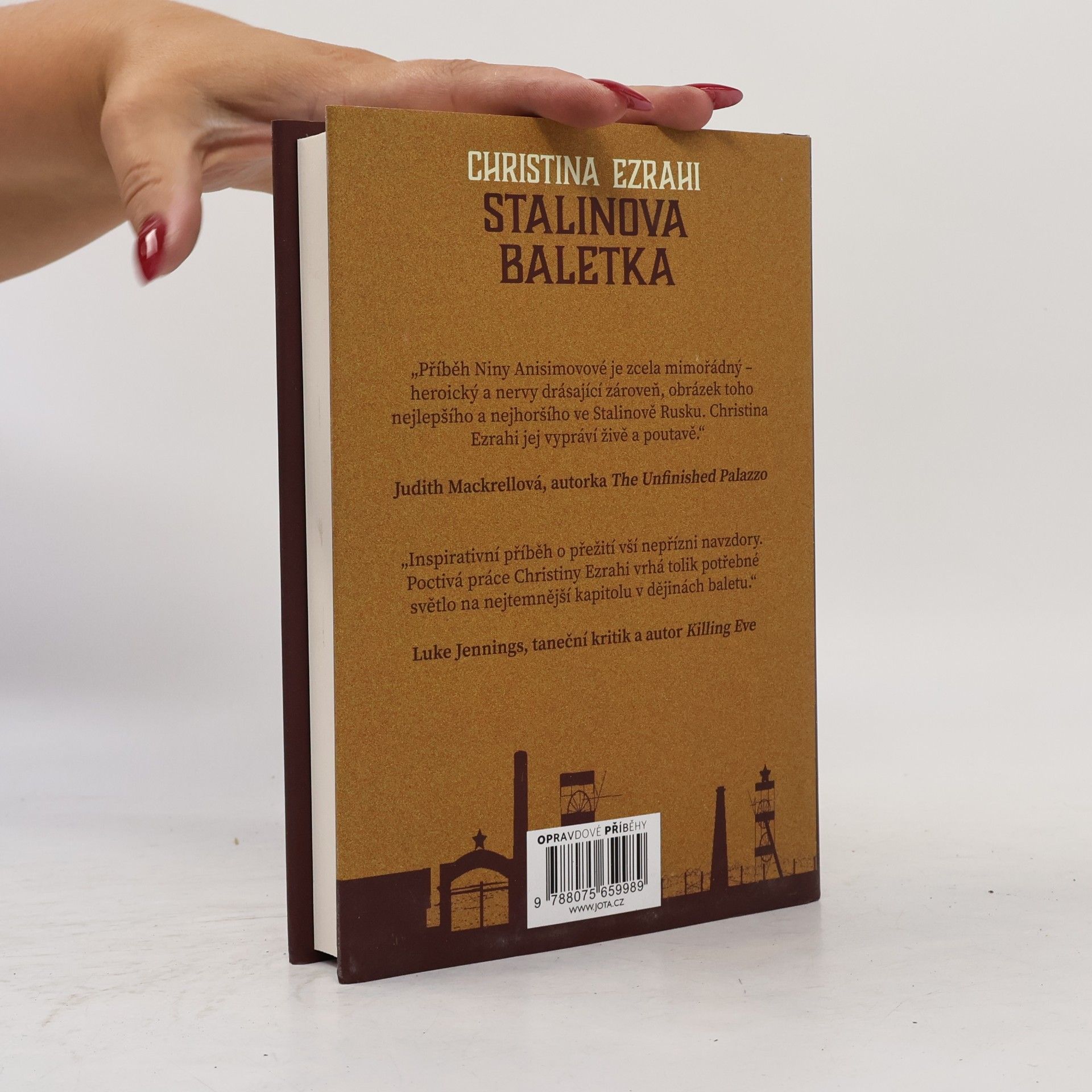 Christina Ezrahi Stalinova baletka