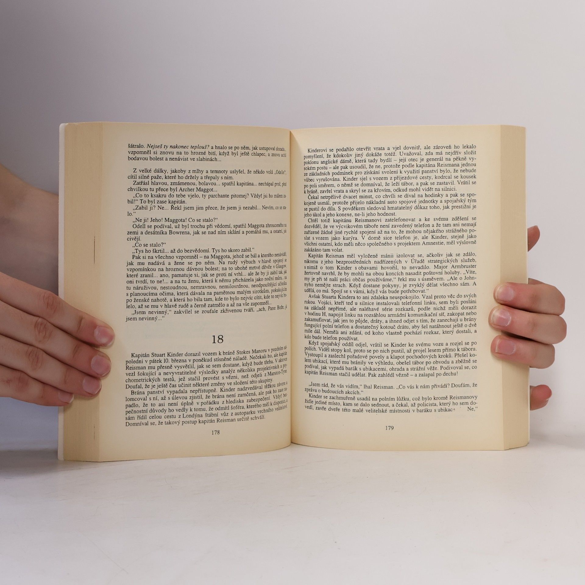 E. M. Nathanson Tucet špinavců