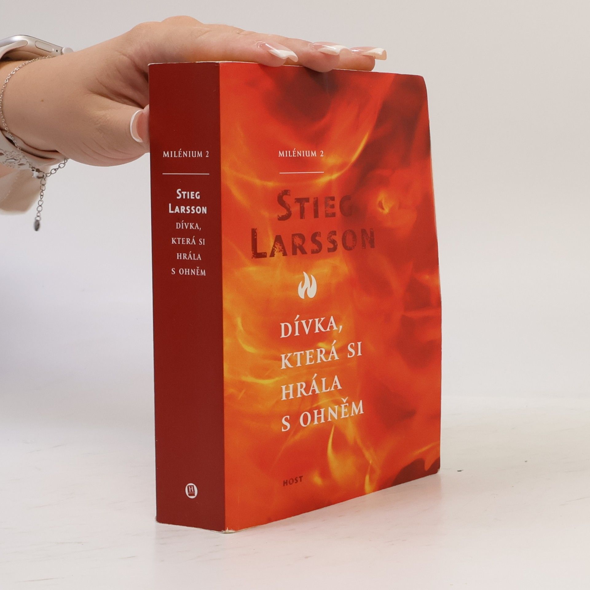 Stieg Larsson Dívka, která si hrála s ohněm