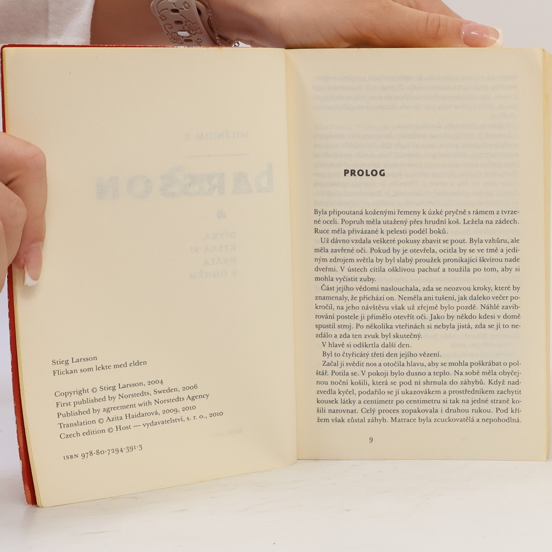 Stieg Larsson Dívka, která si hrála s ohněm