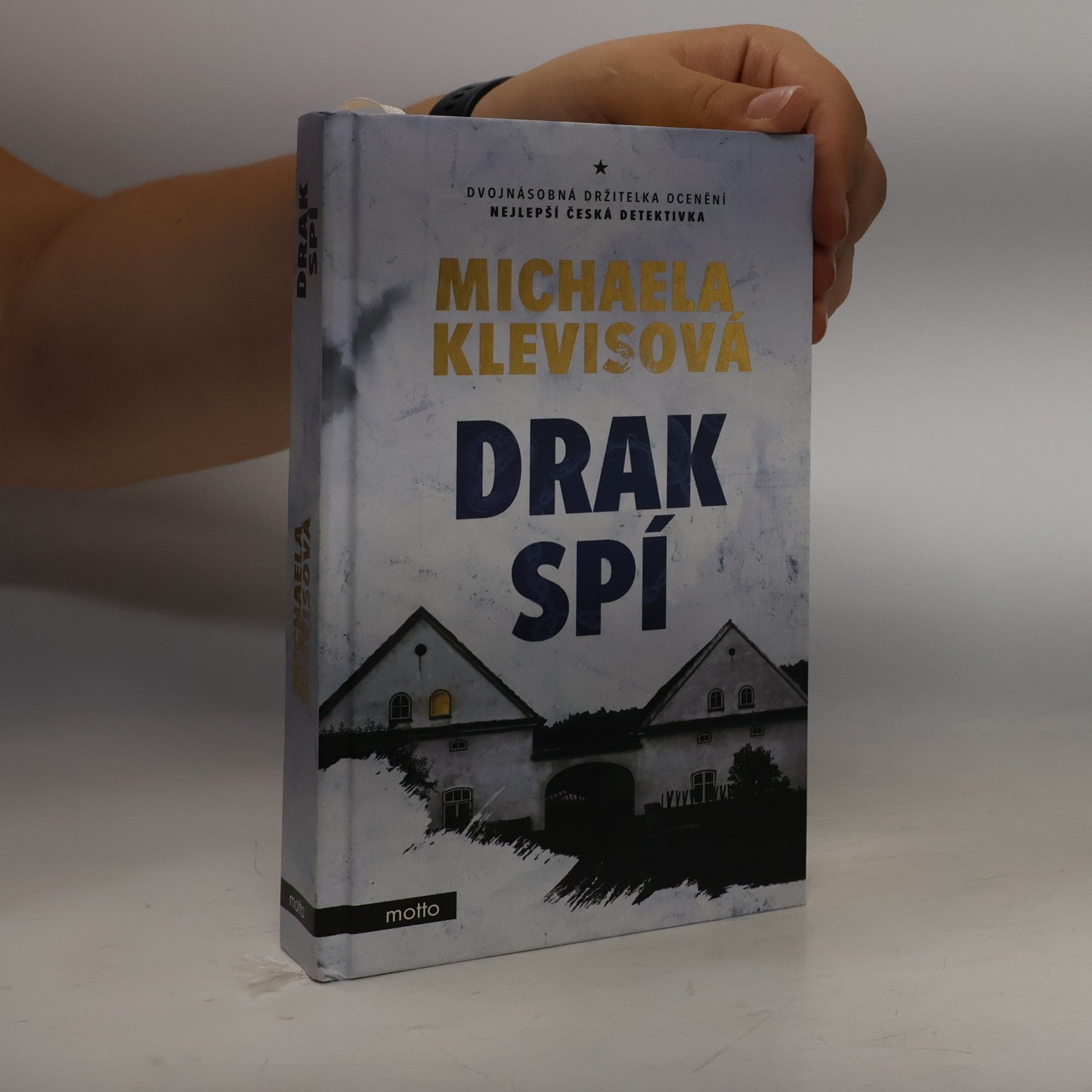 Michaela Klevisová Drak spí