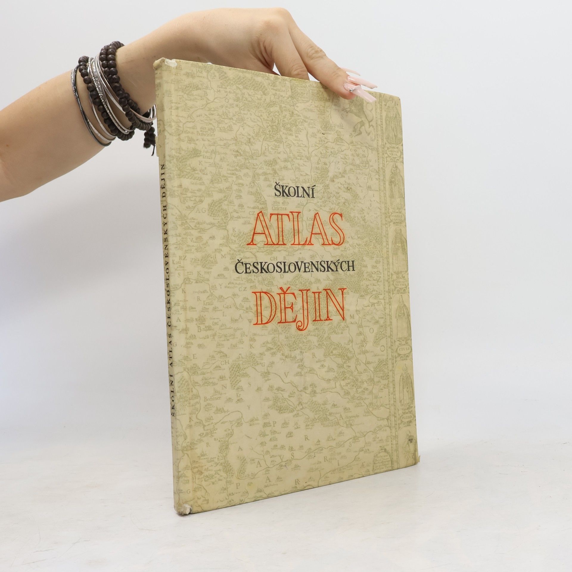 Česko Kartografický a. reprodukční ústav Praha Školní atlas československých dějin
