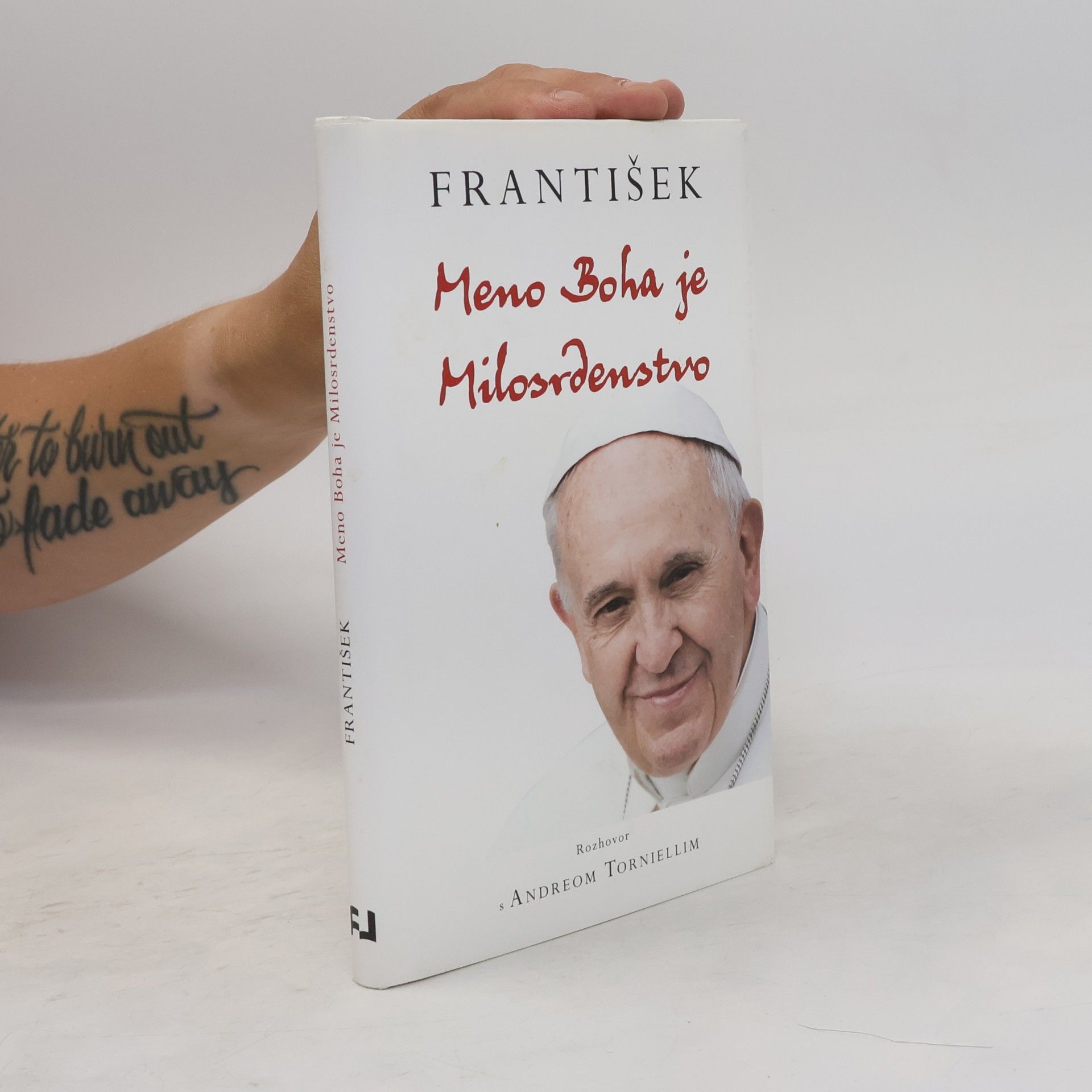 Andrea Tornielli František: Meno Boha je Milosrdenstvo