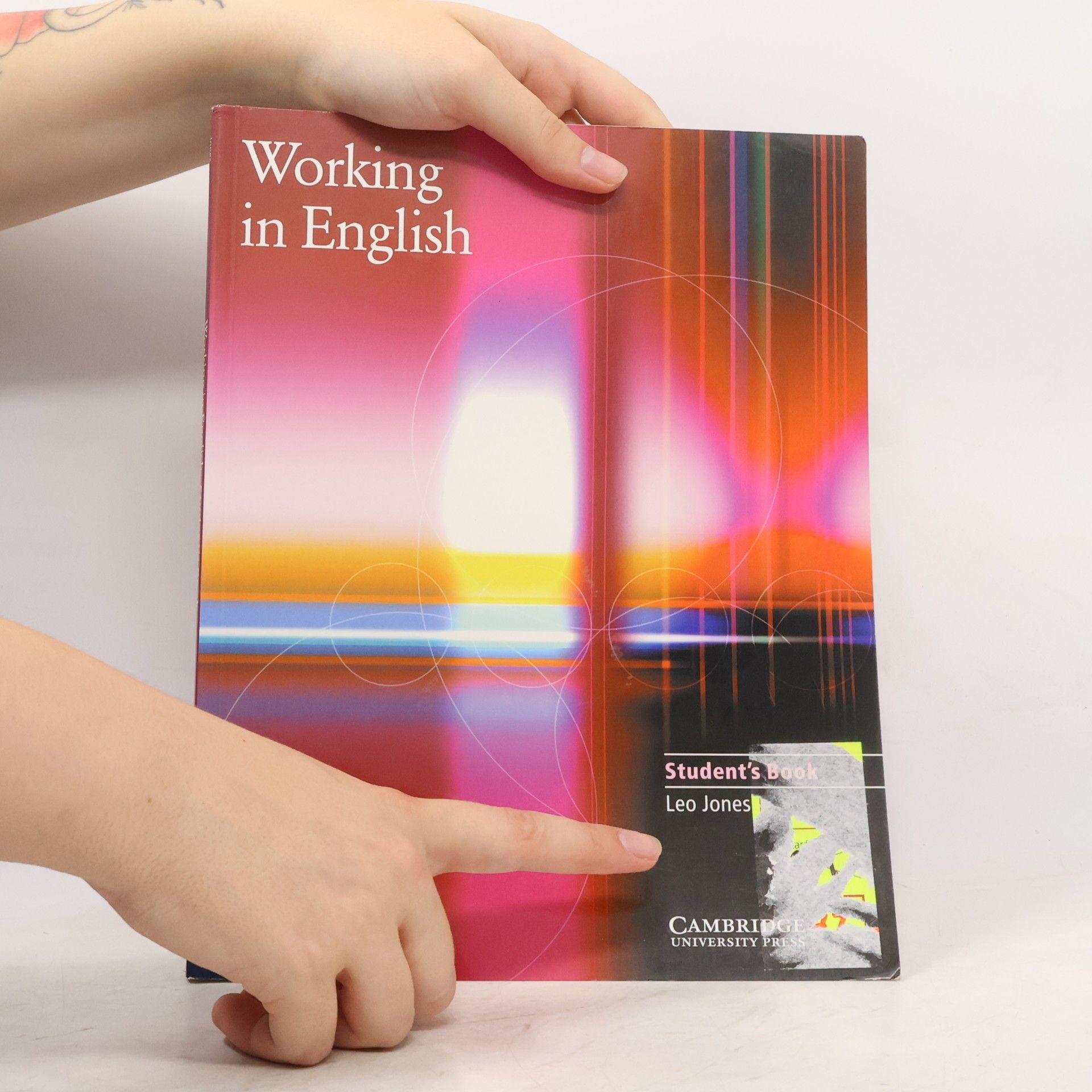 Leo Jones Working in English : student's book