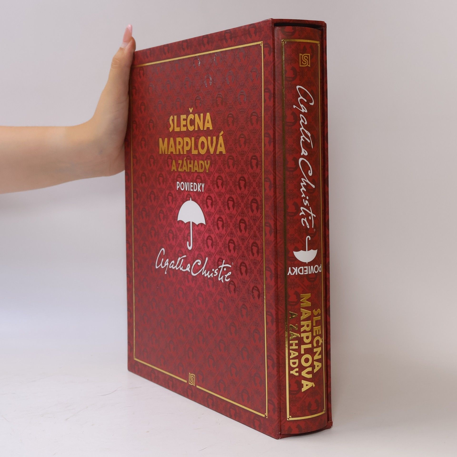 Agatha Christie Slečna Marplová a záhady: Poviedky