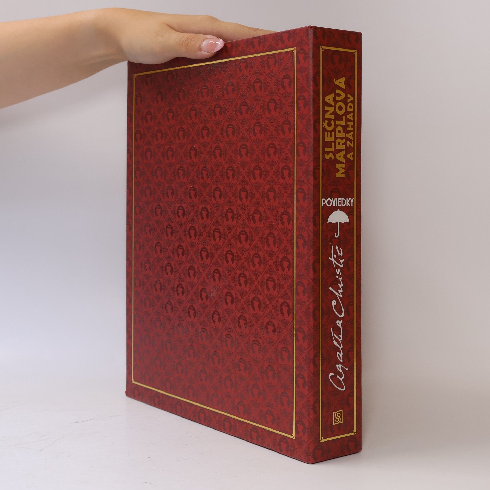 Agatha Christie Slečna Marplová a záhady: Poviedky