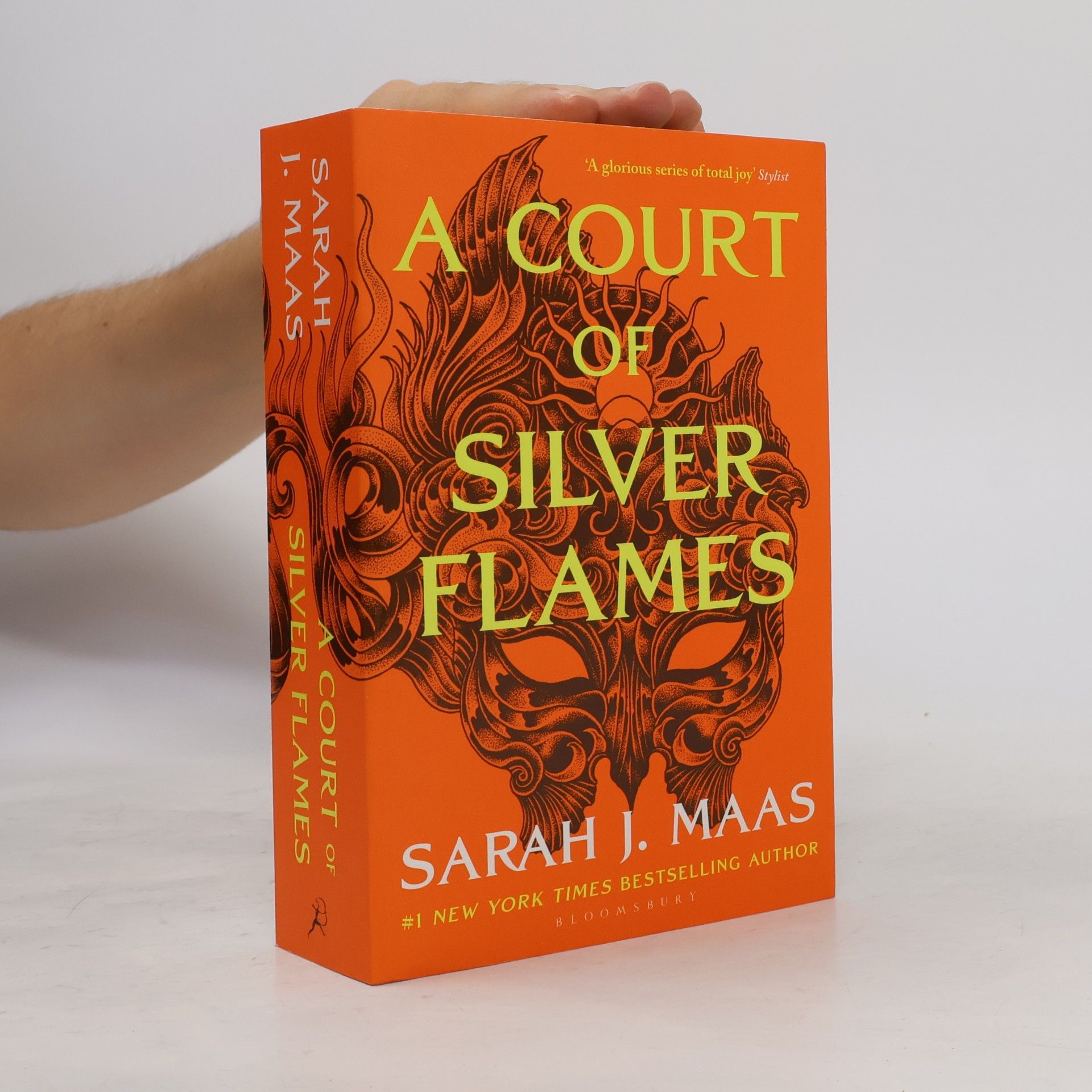 Sarah J. Maas A Court of Silver Flames