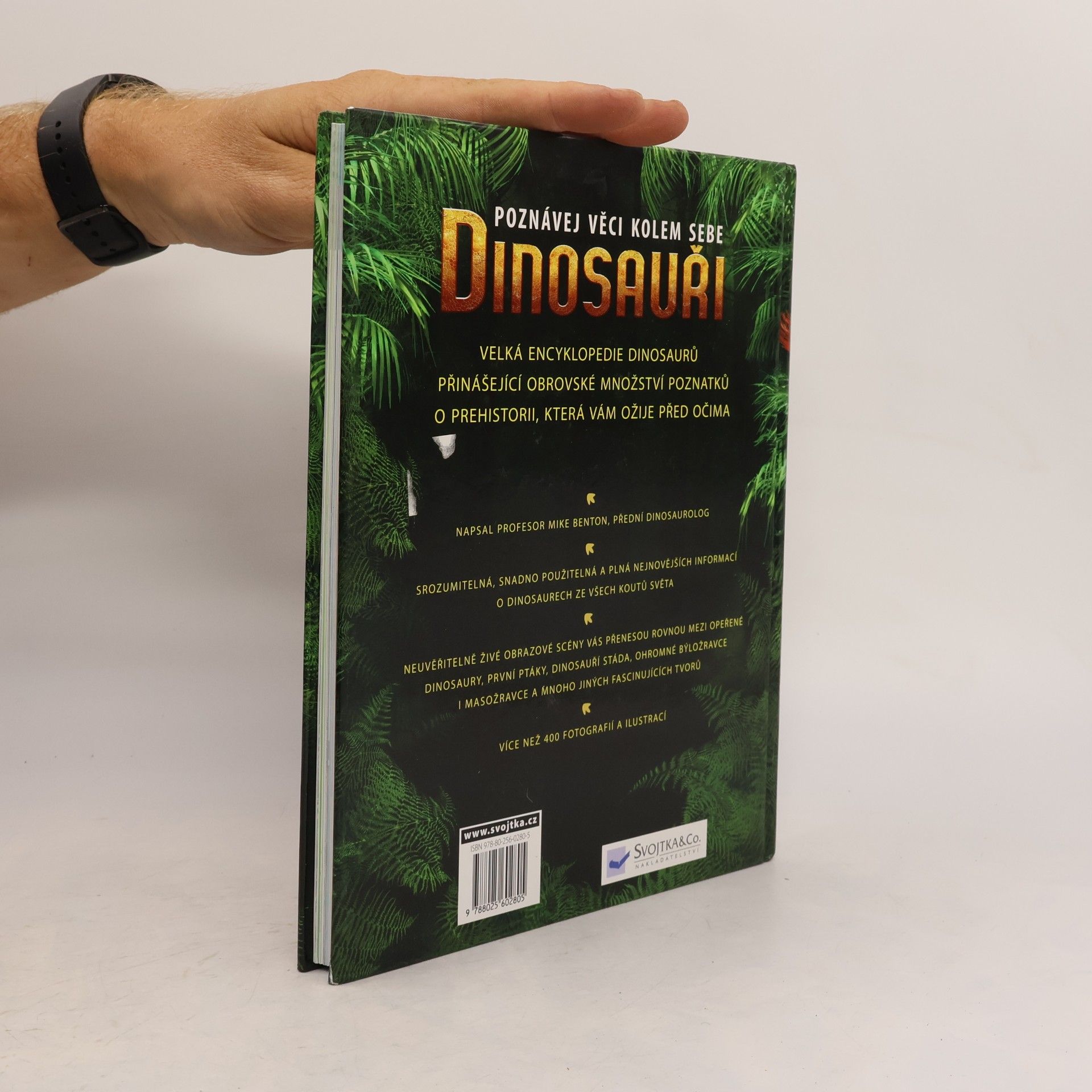 Michael J. Benton Poznávej věci kolem sebe. Dinosauři