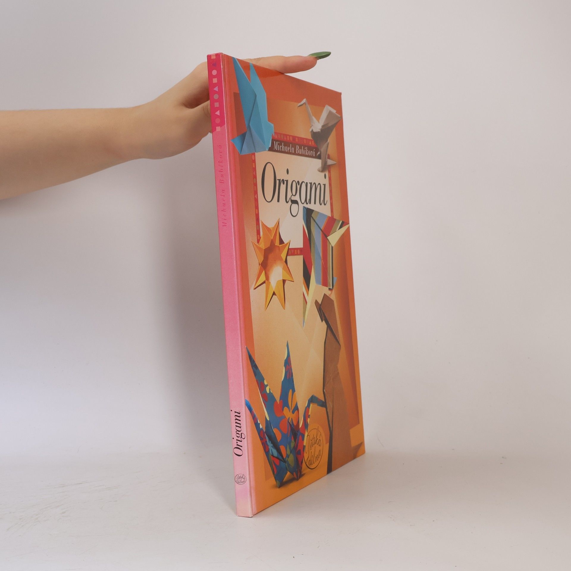 Míša Bubíková Origami