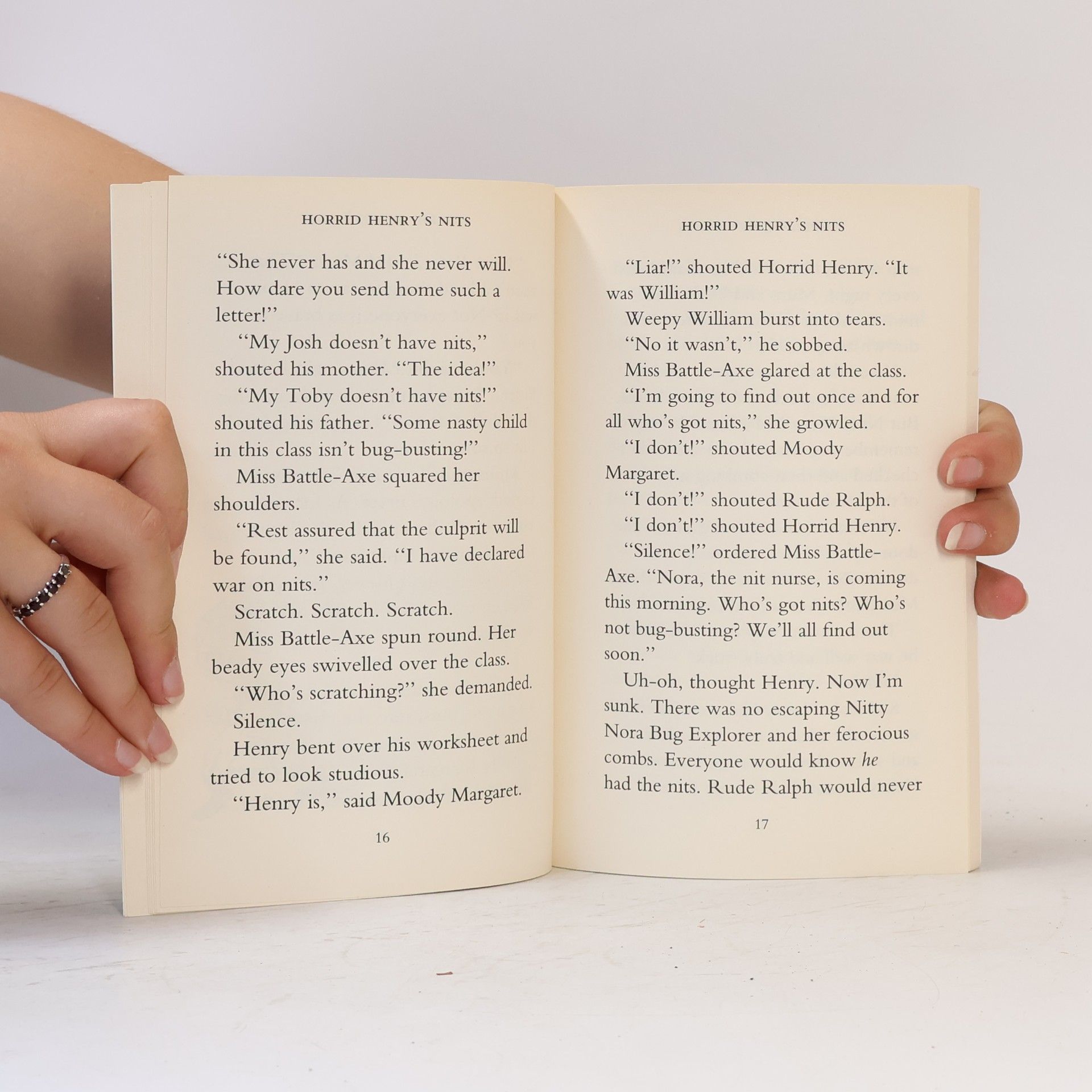 Francesca Simon Horrid Henry's Nits