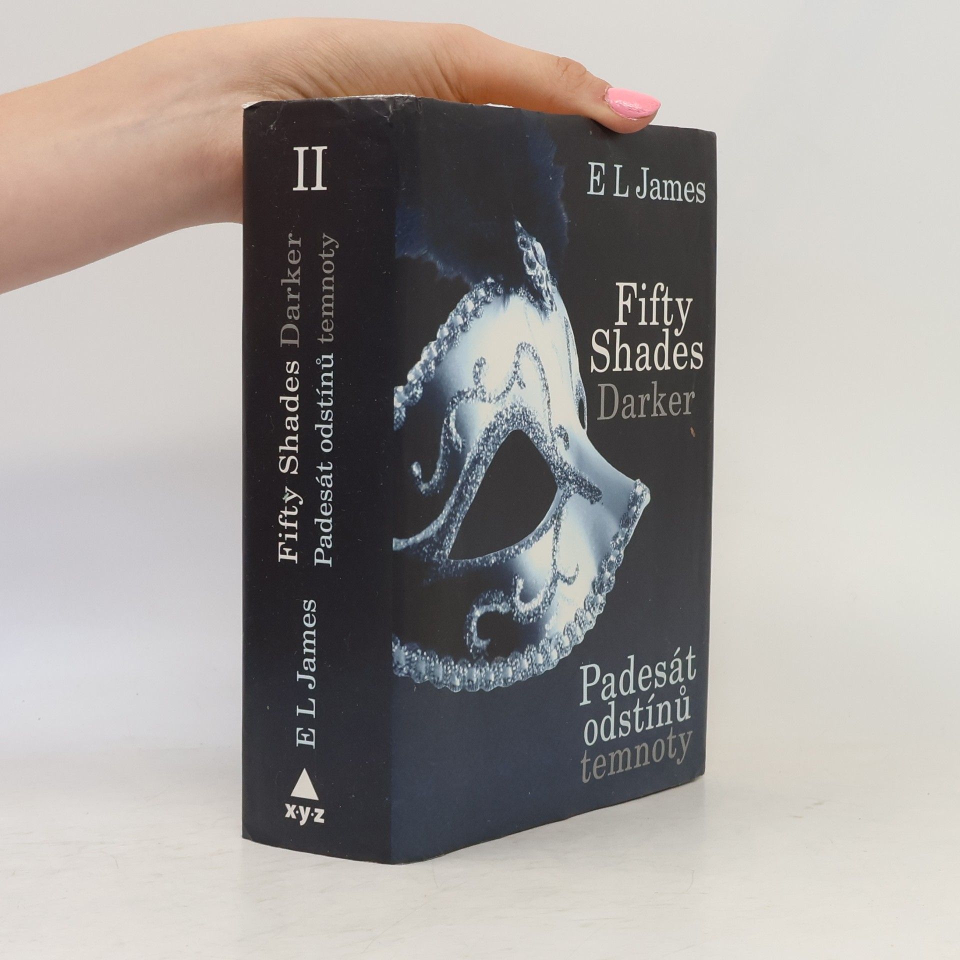 E L James Padesát odstínů temnoty