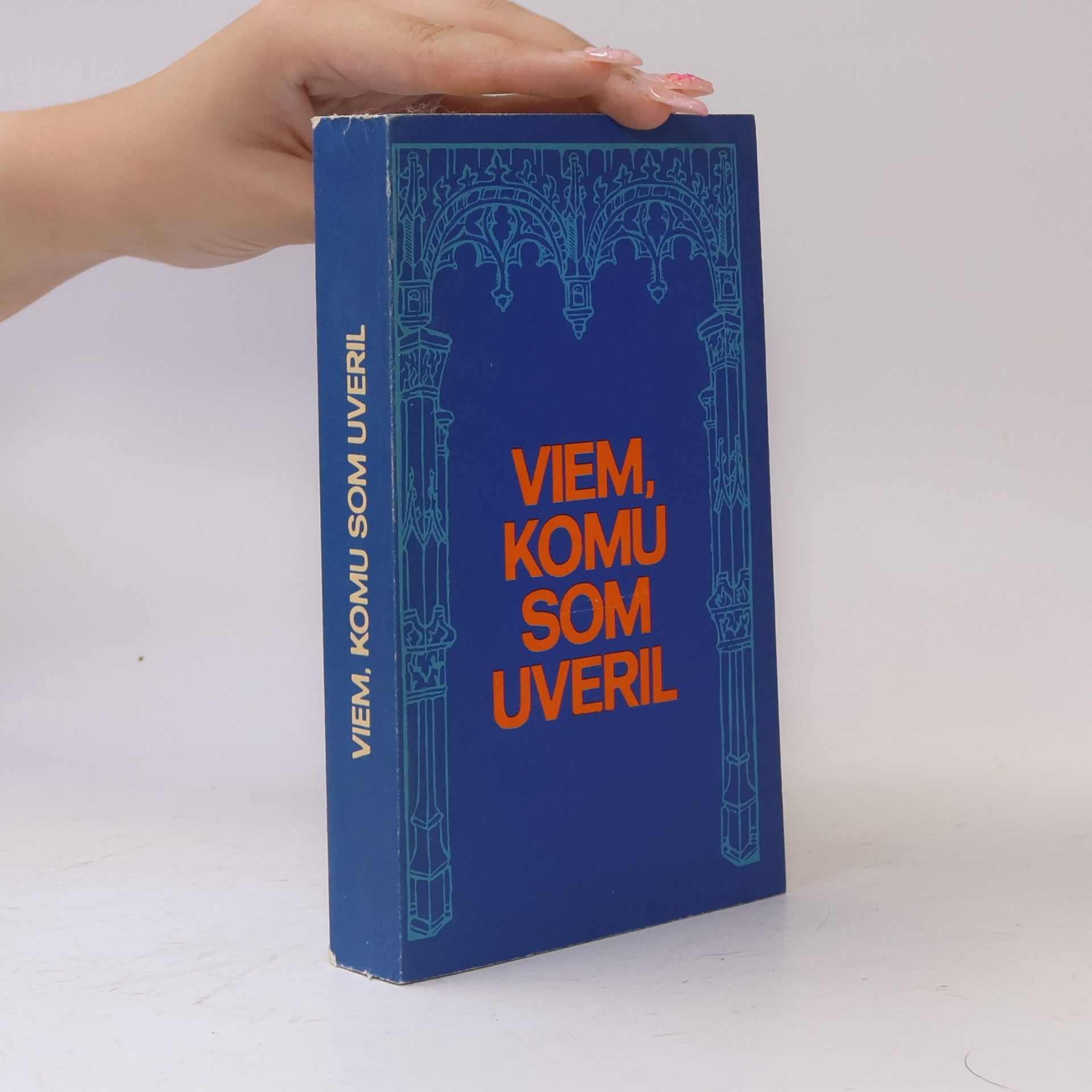 Collectif d'auteurs Viem, komu som uveril