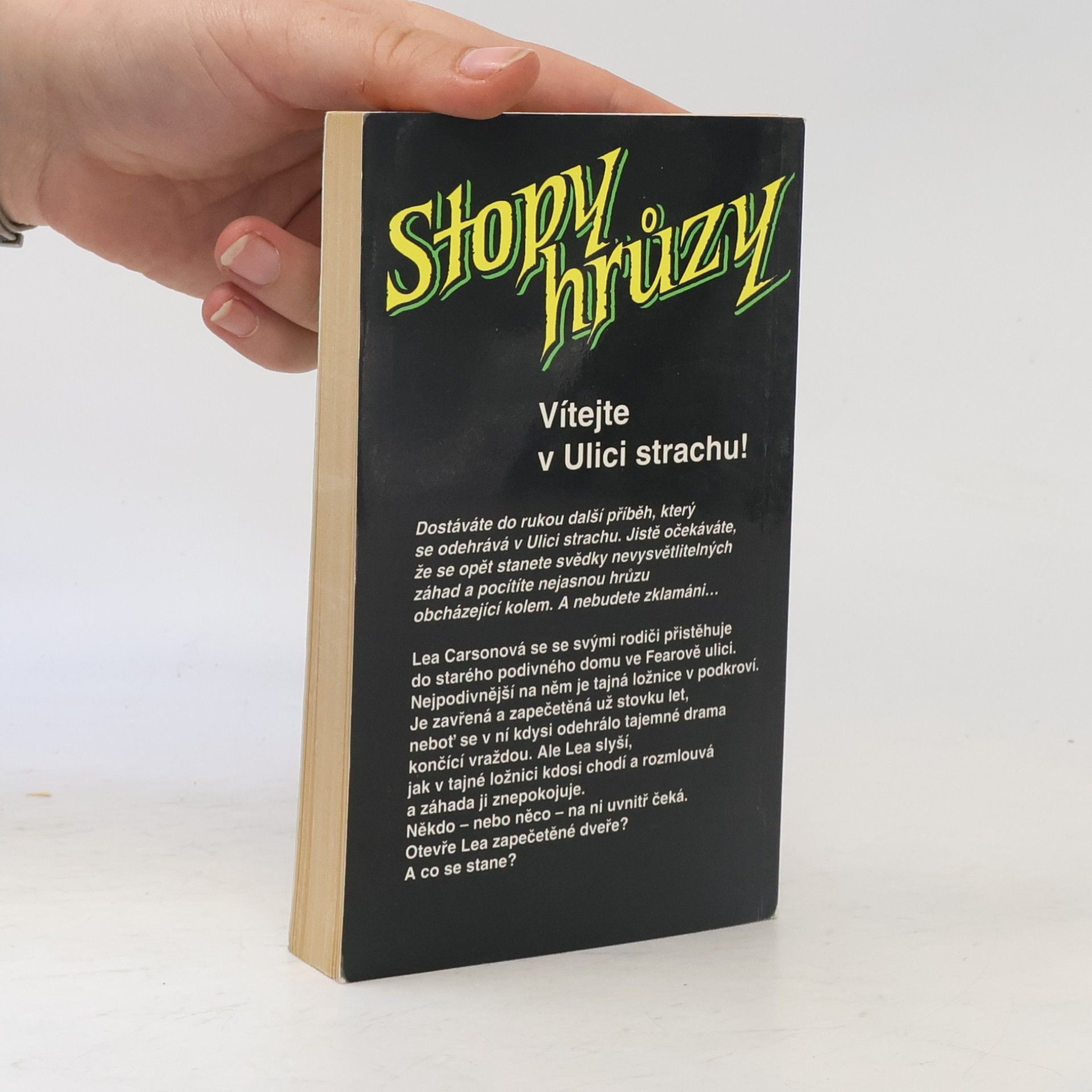 R. L. Stine Tajná ložnice. Stopy hrůzy 4.