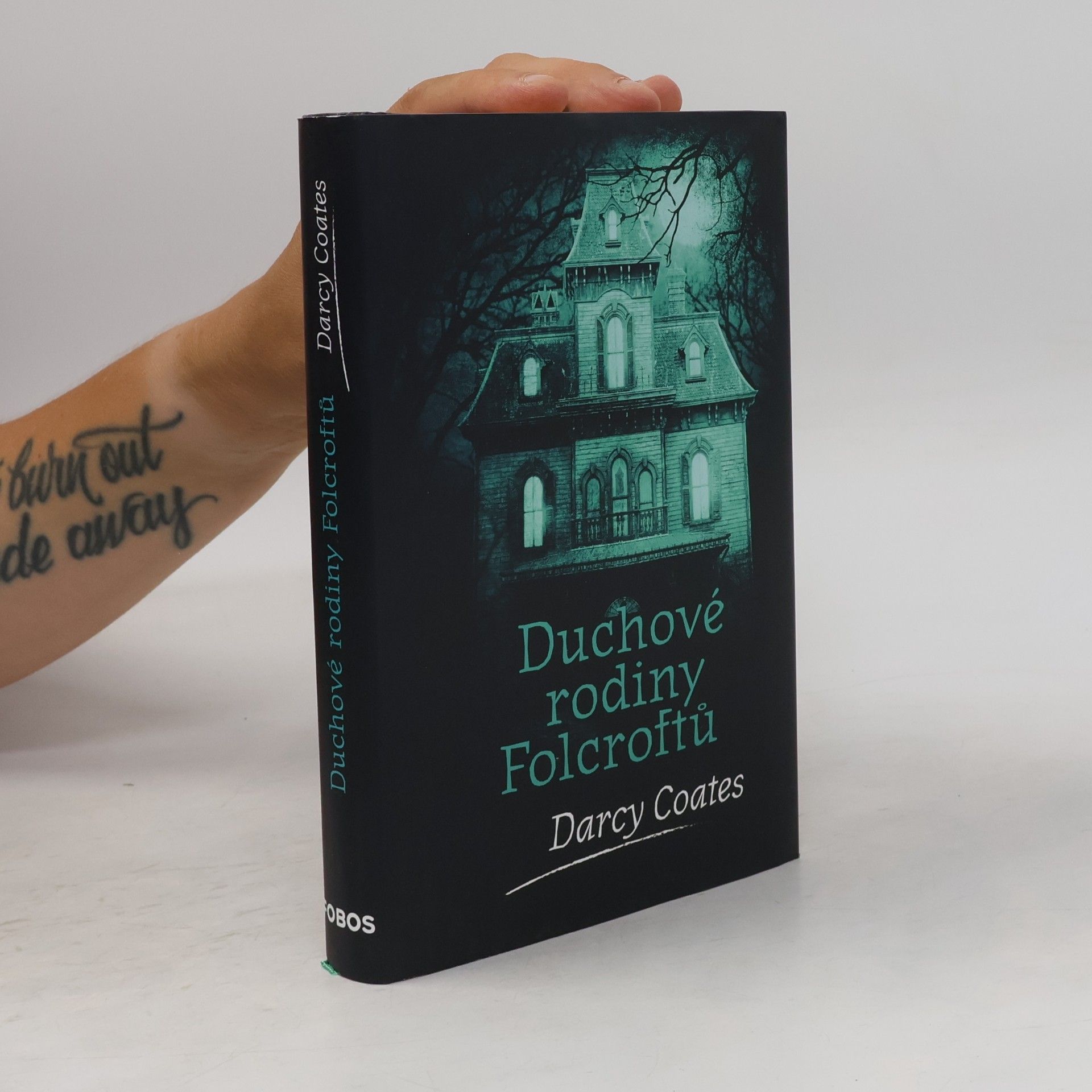 Darcy Coates Duchové rodiny Folcroftů