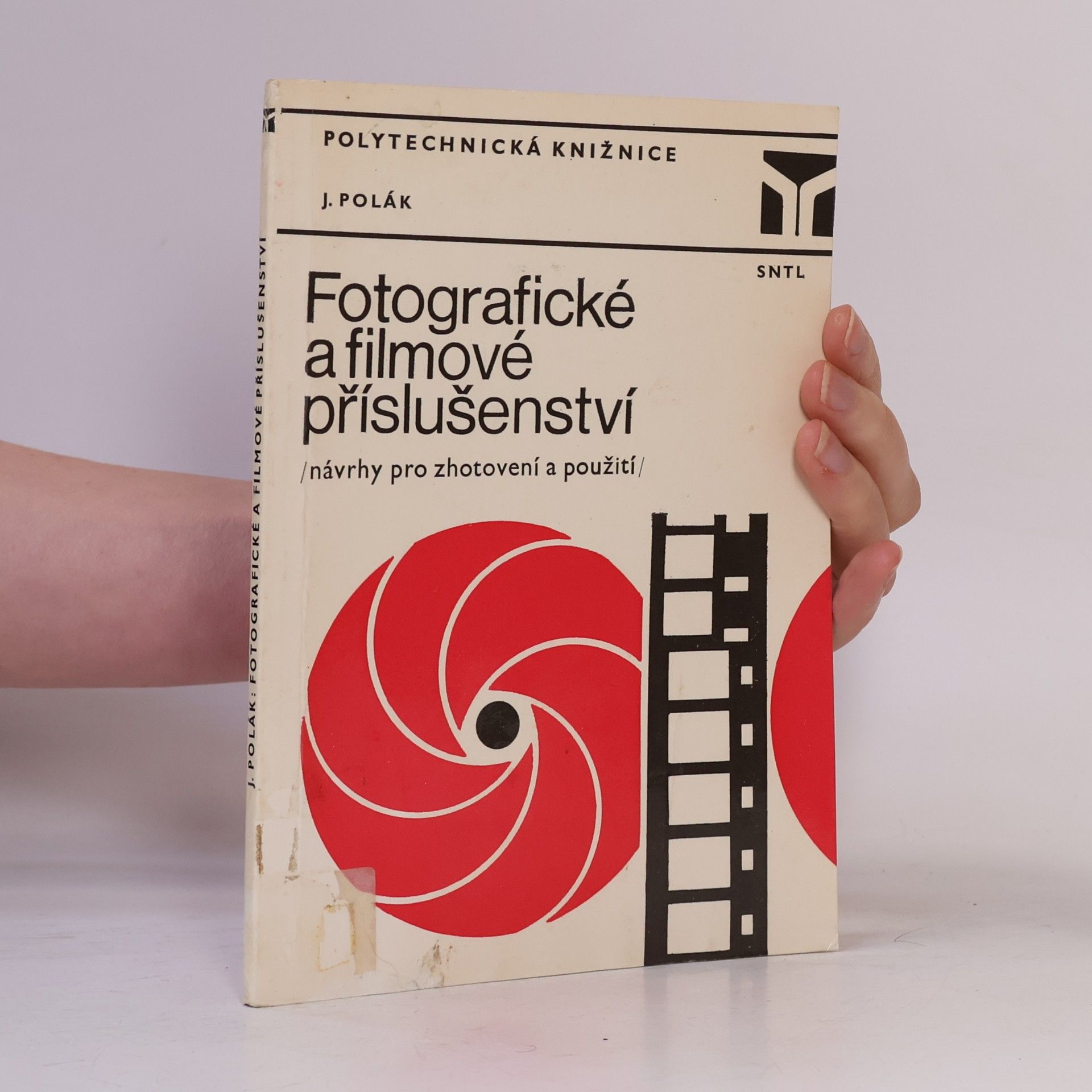 Josef Polák Fotografické a filmové příslušenství