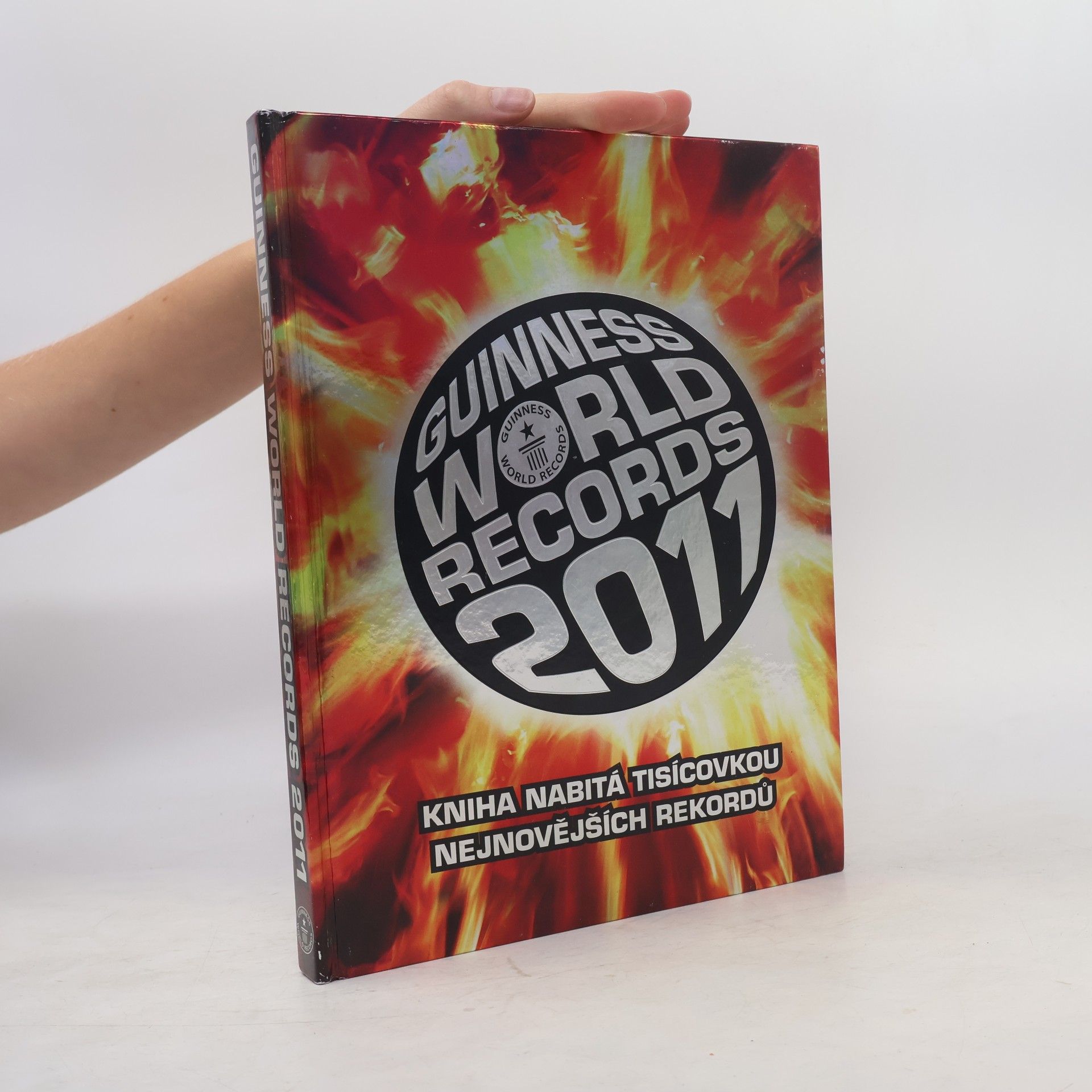 Guinness World Records Ltd. Guinness World Records 2011 : Kniha nabitá tisícovkou nejnovějších rekordů