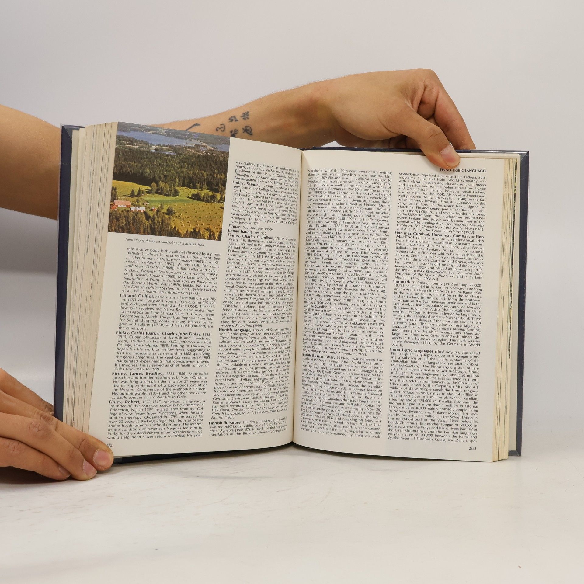 Various authors The New Illustrated Columbia Encyclopedia 8