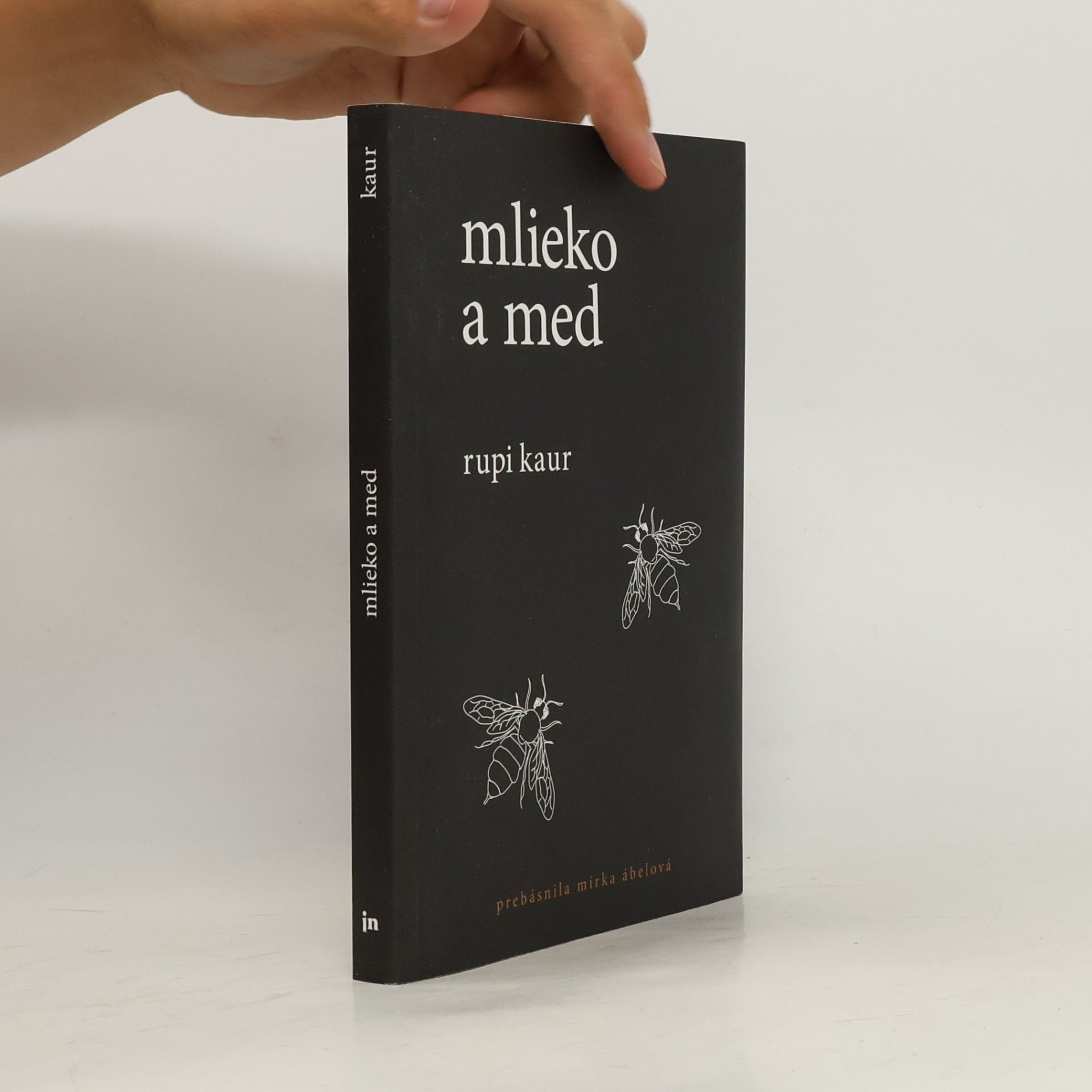Rupi Kaur Mlieko a med