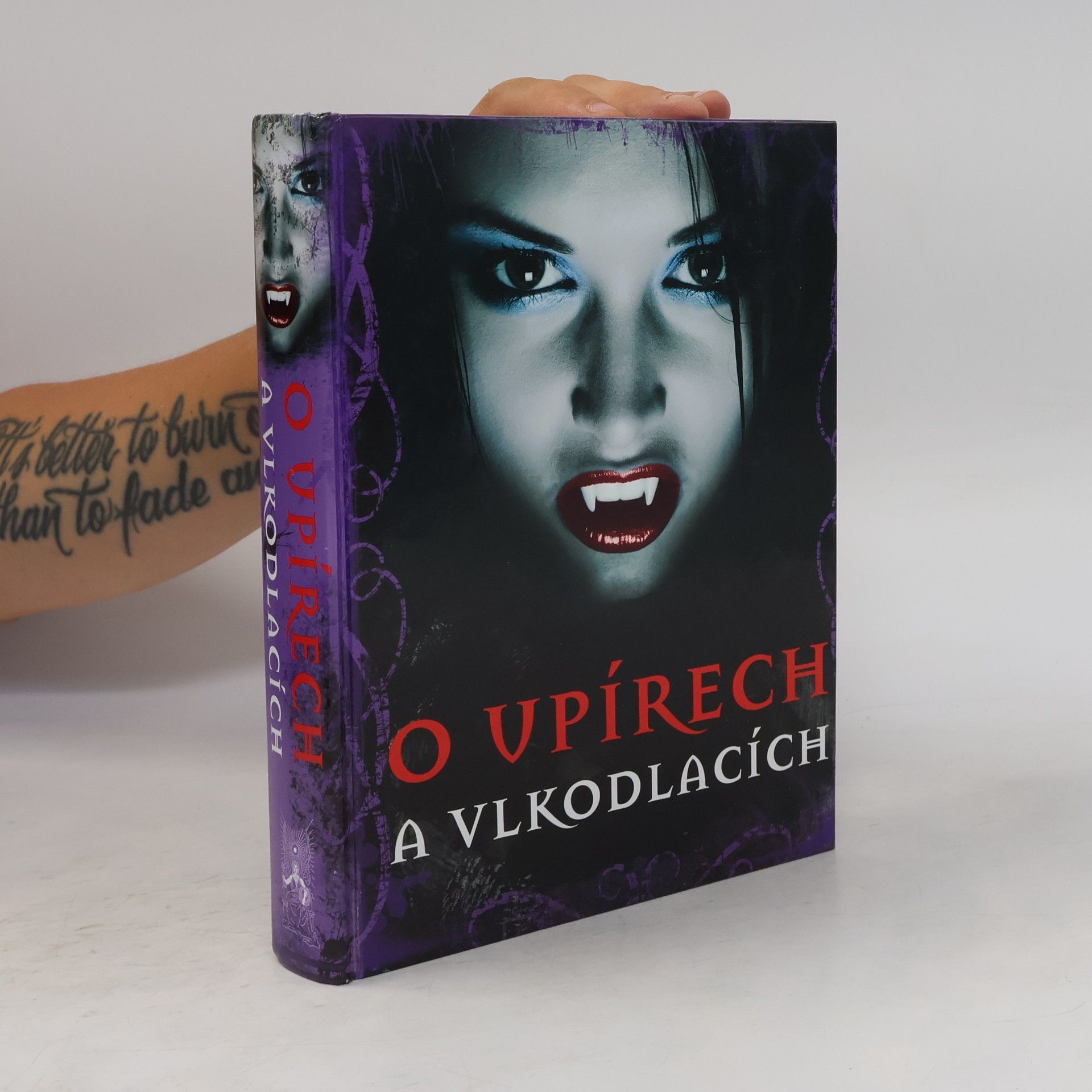 Tig Thomas O upírech a vlkodlacích