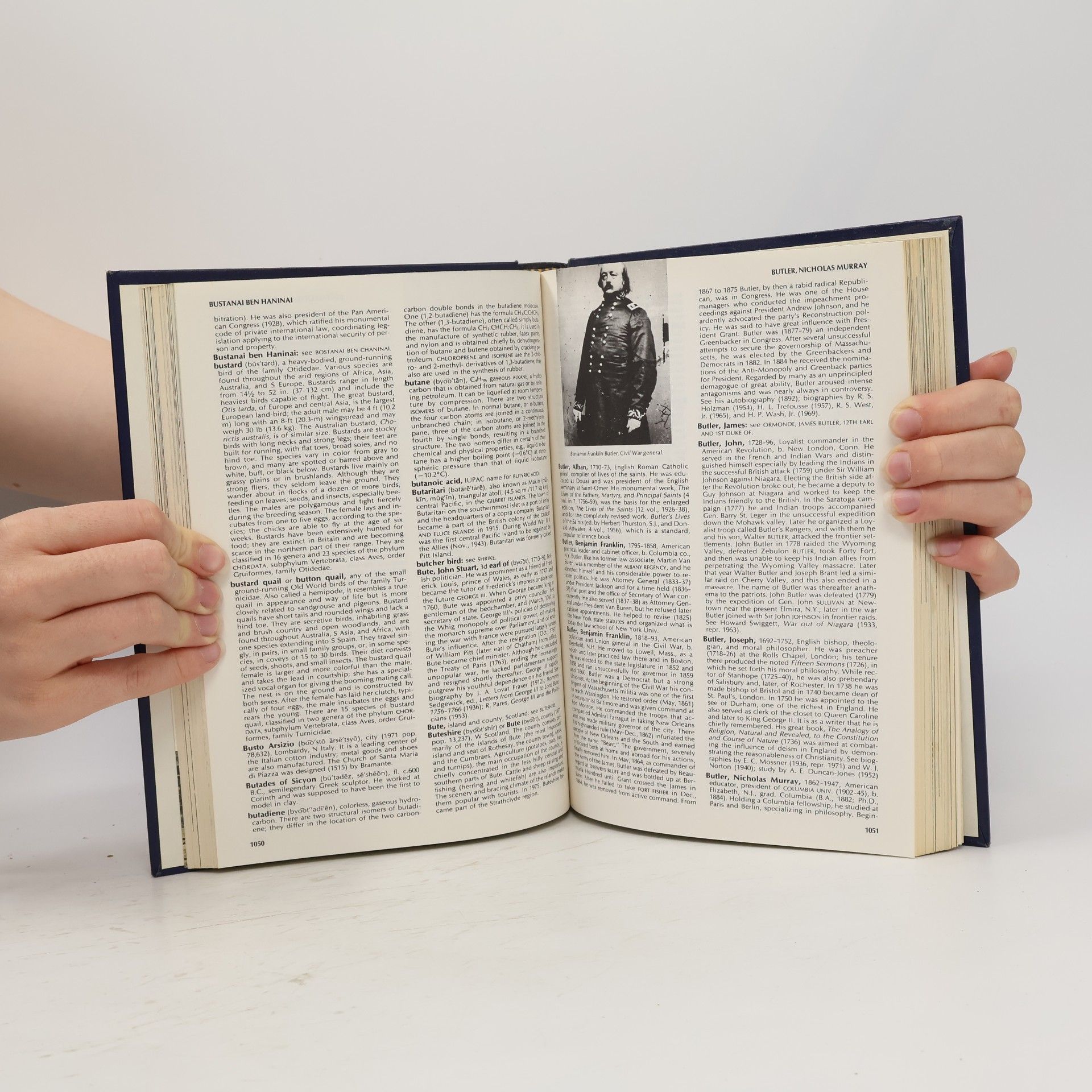 Kolektiv autorů The New Illustrated Columbia Encyklopedia 4