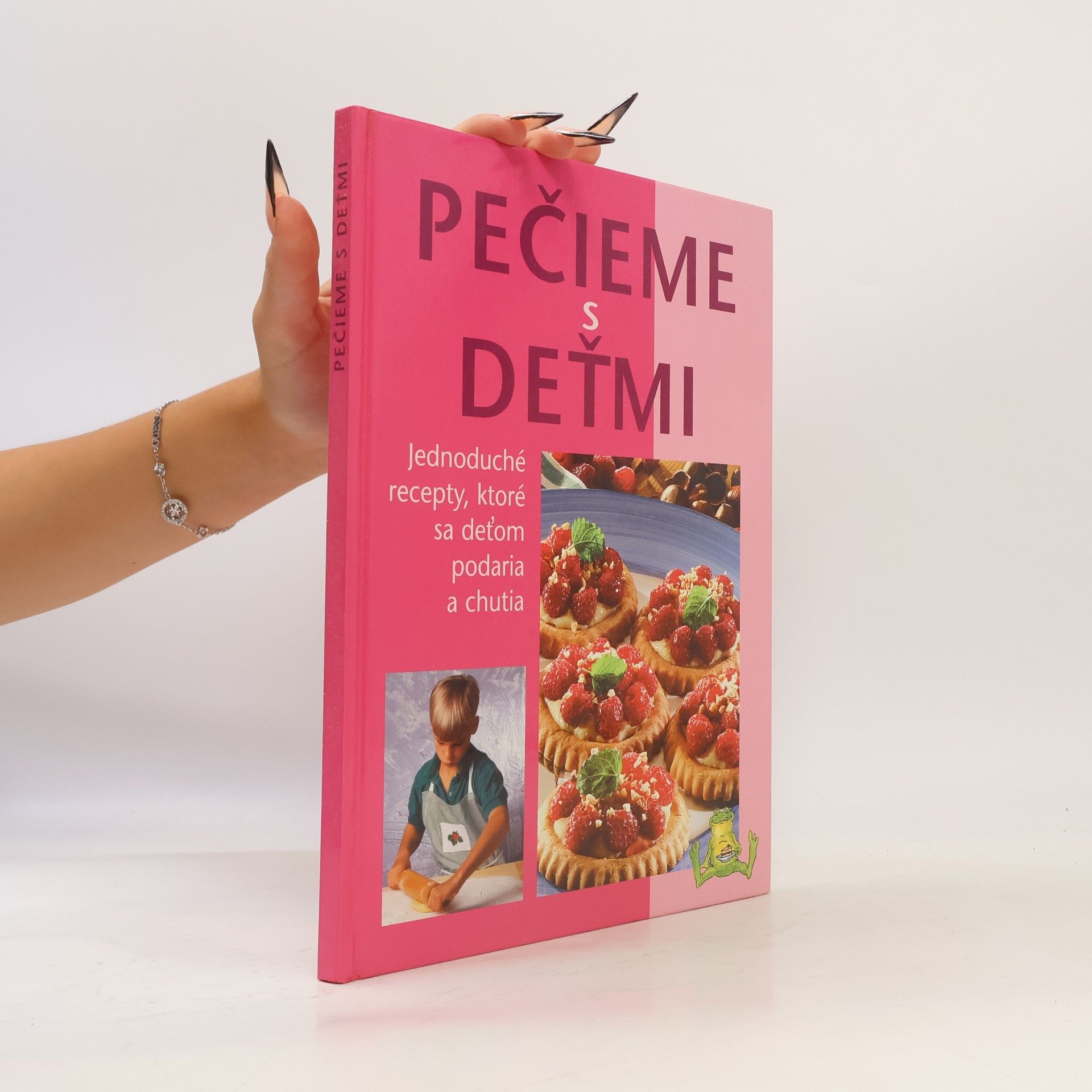 Ivana Mrázková Pečeme s dětmi : jednoduché a chutné recepty, které se dětem podaří