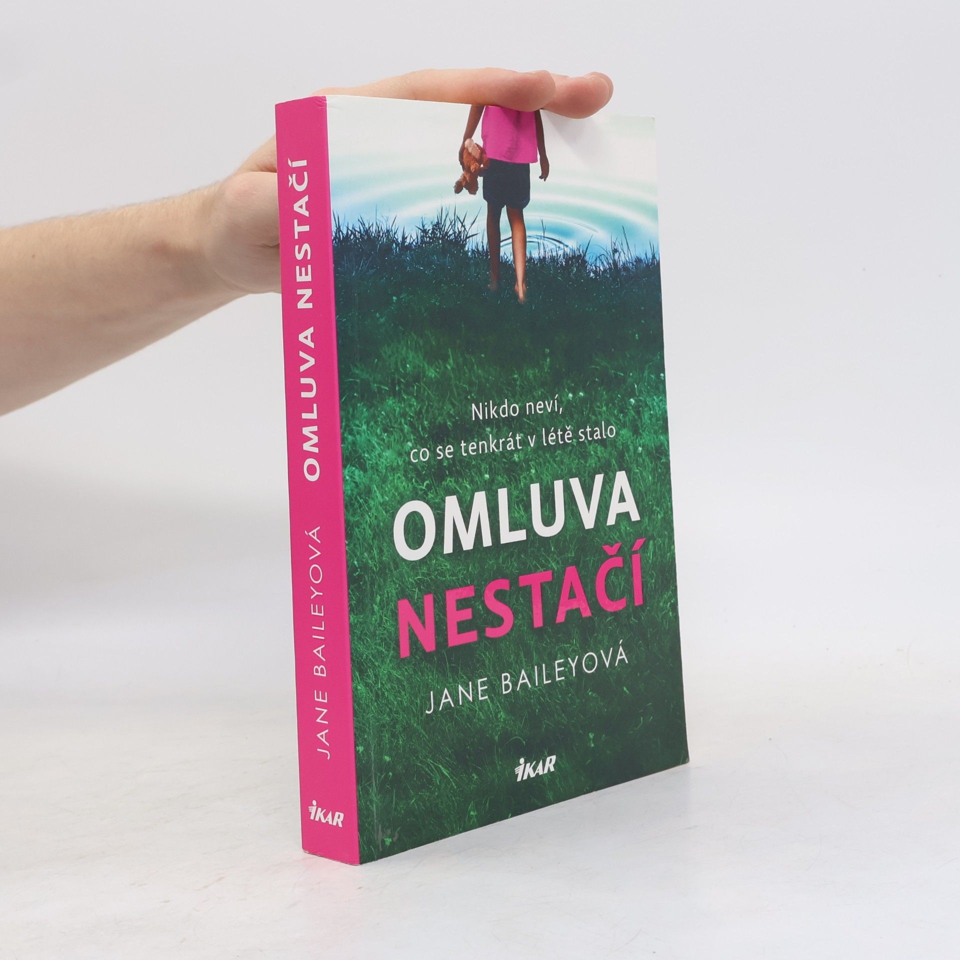 Jane Bailey Omluva nestačí
