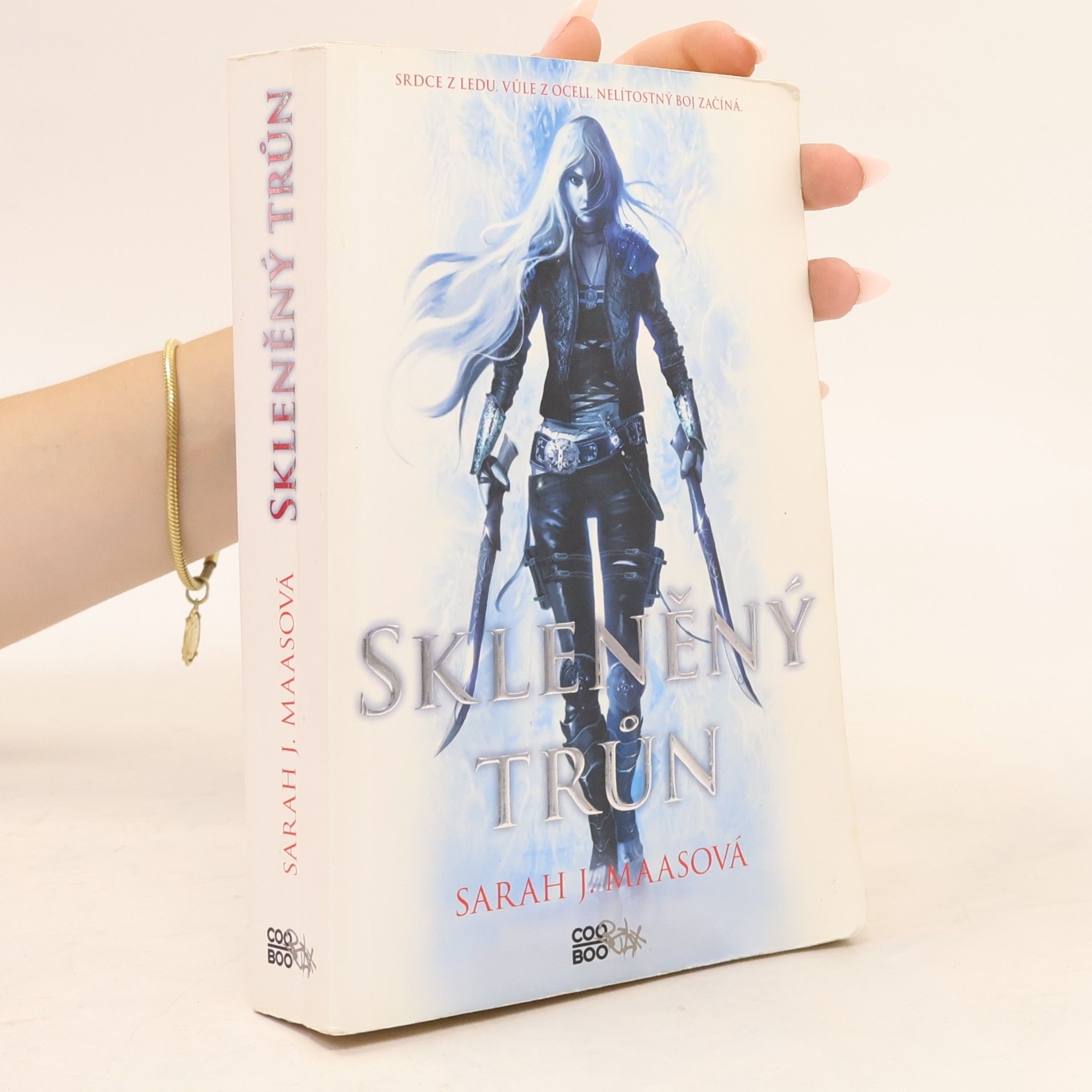 Sarah J. Maas Skleněný trůn