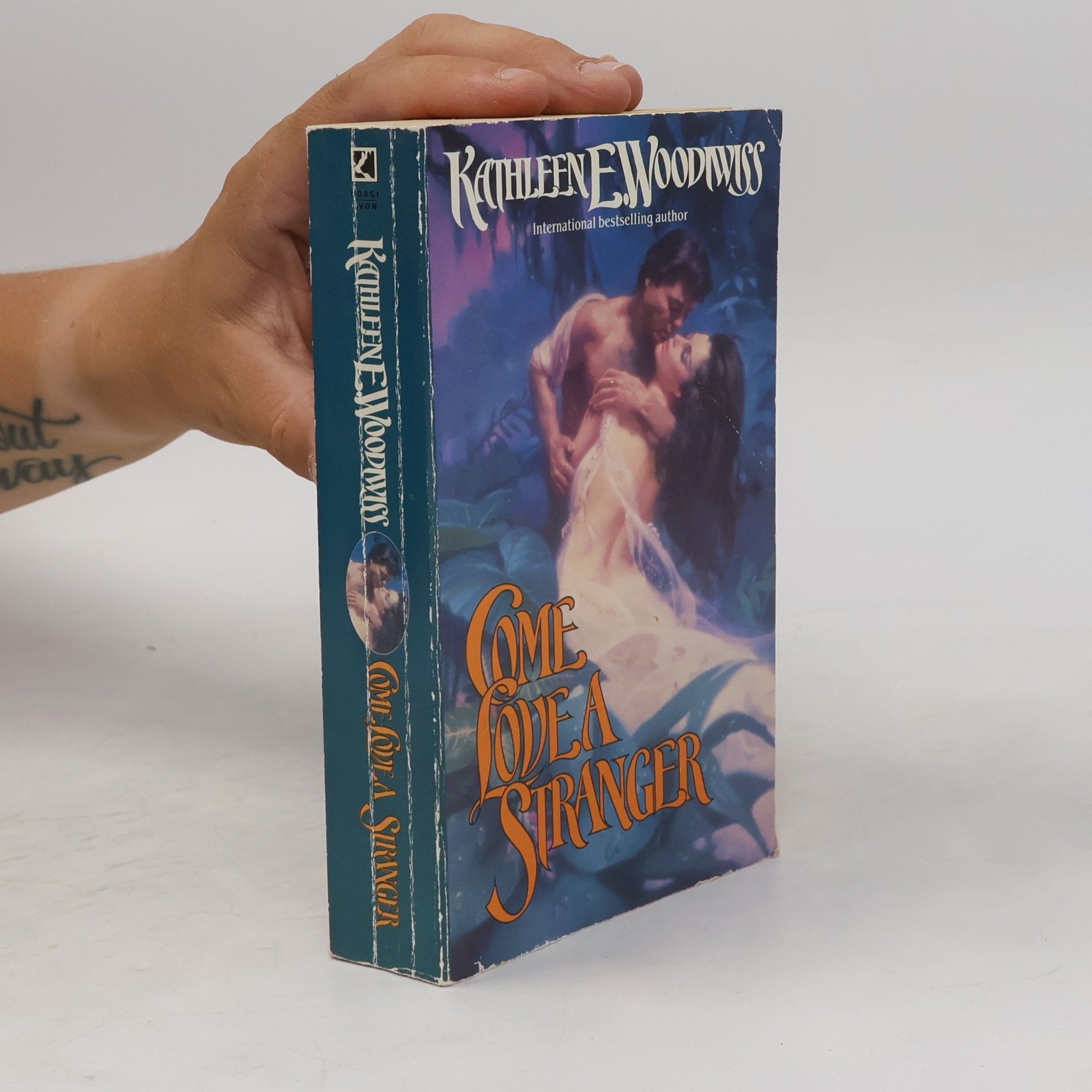 Jayne Ann Krentz Come Love a Stranger