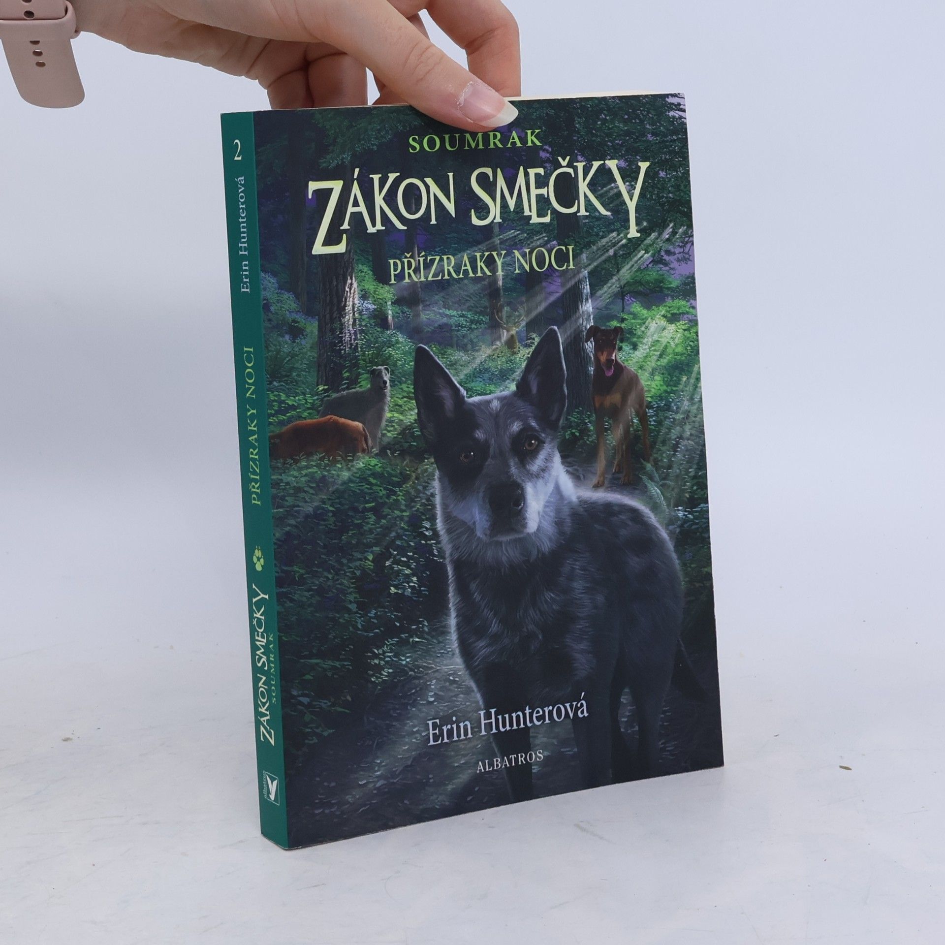 Erin Hunter Soumrak. Zákon smečky 2. Přízraky noci