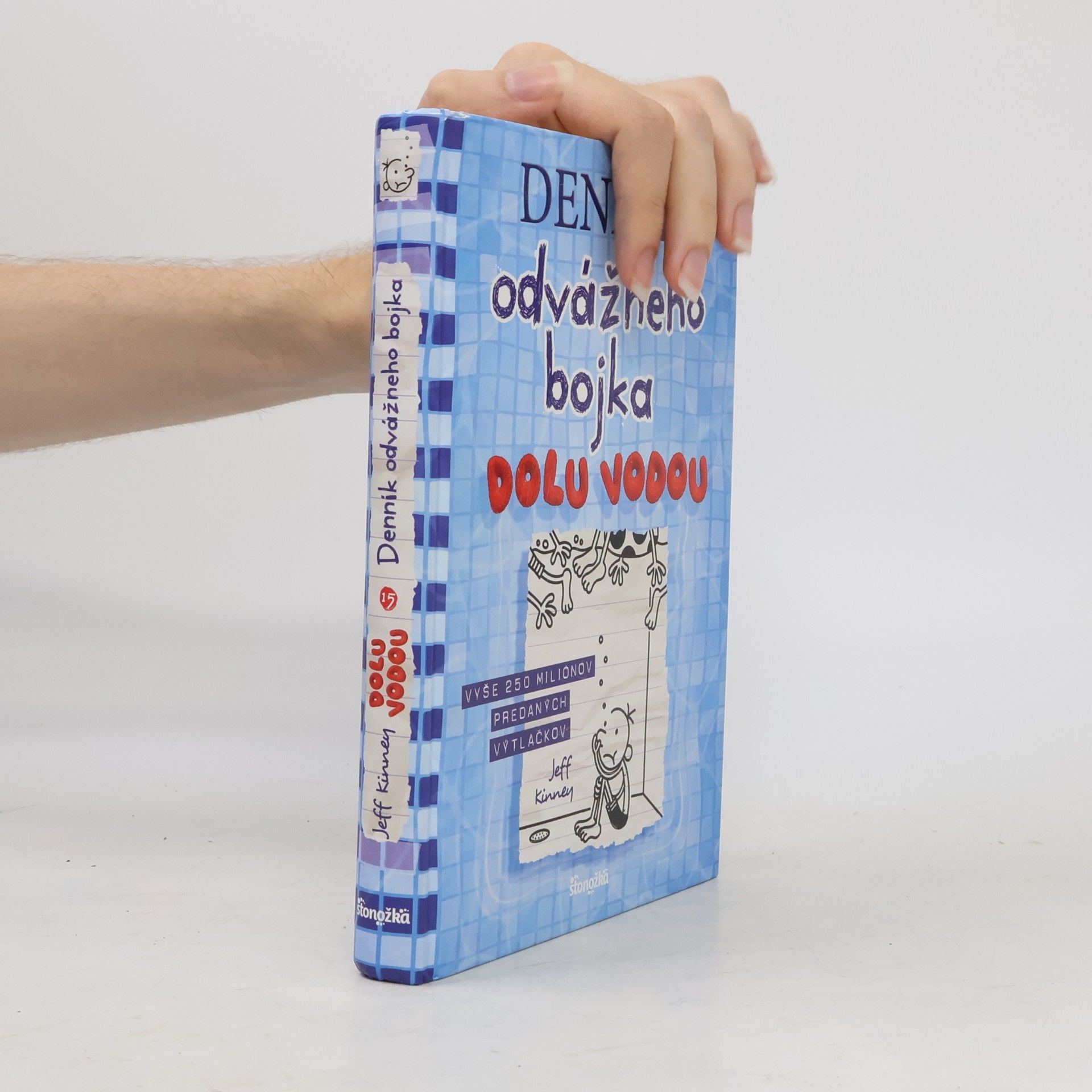Jeff Kinney Denník odvážného bojka Dolu vodou