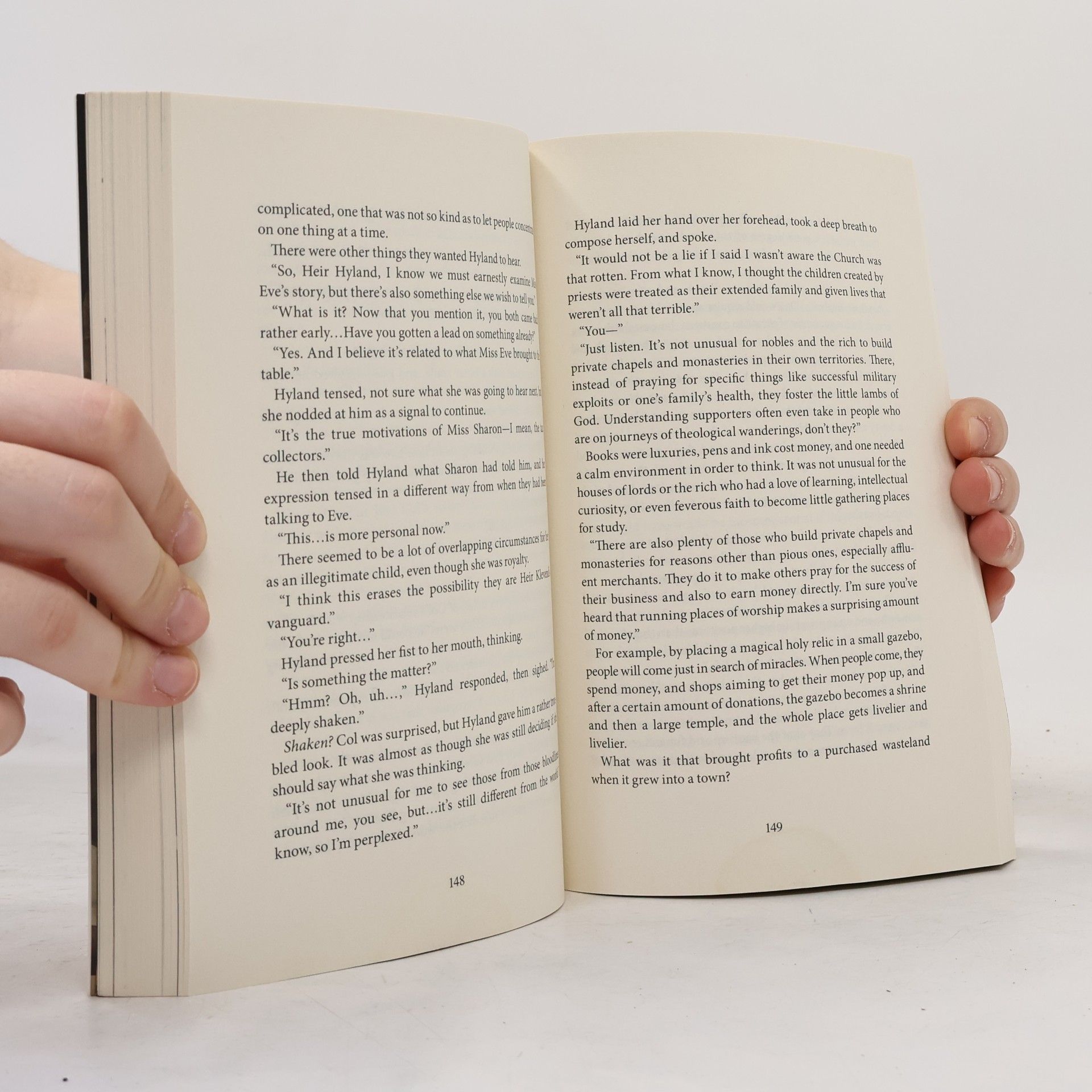 Isuna Hasekura New Theory Spice & Wolf - 4: Wolf & Parchment (Light Novel)
