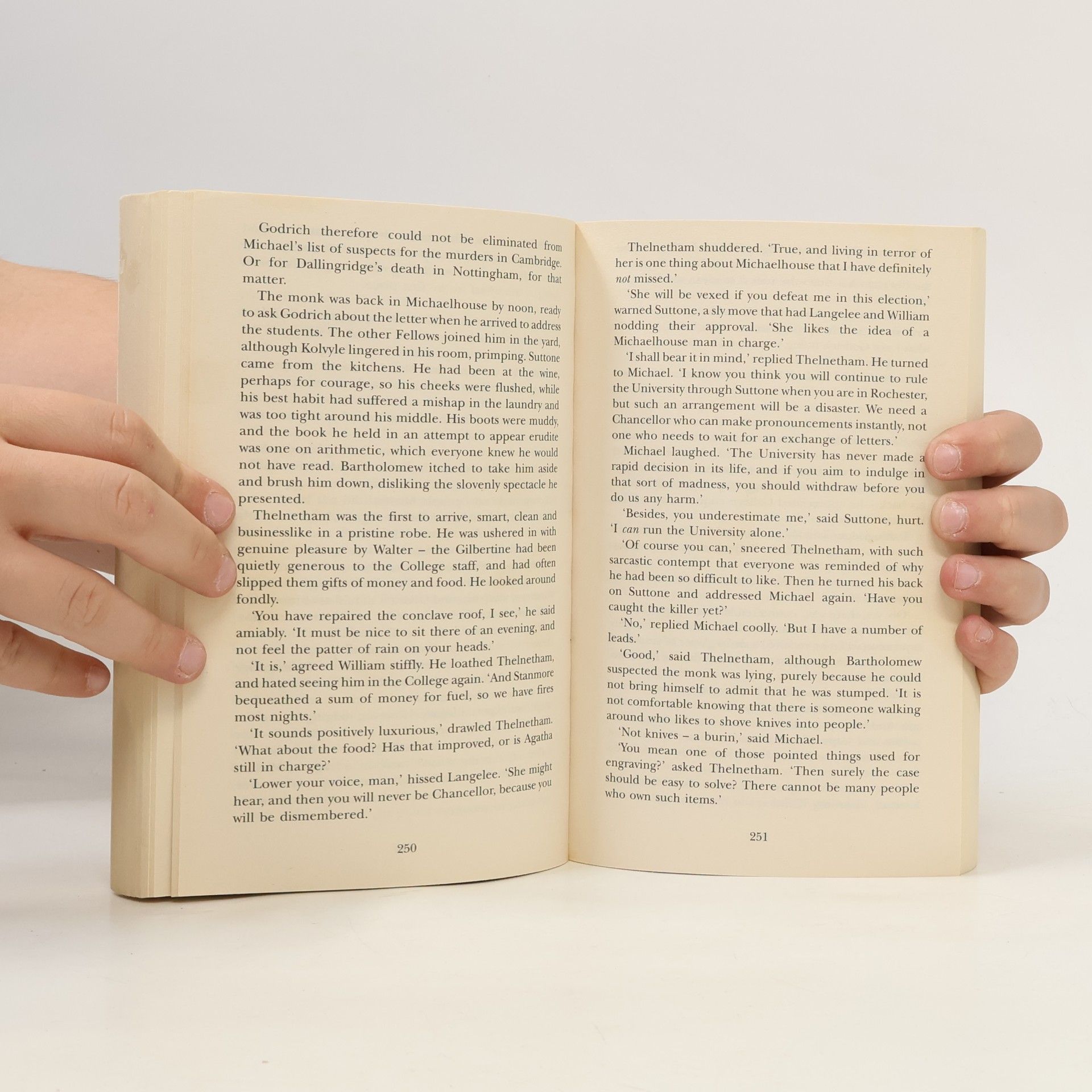 Susanna Gregory Chronicles of Matthew Bartholomew - 22: A Grave Concern