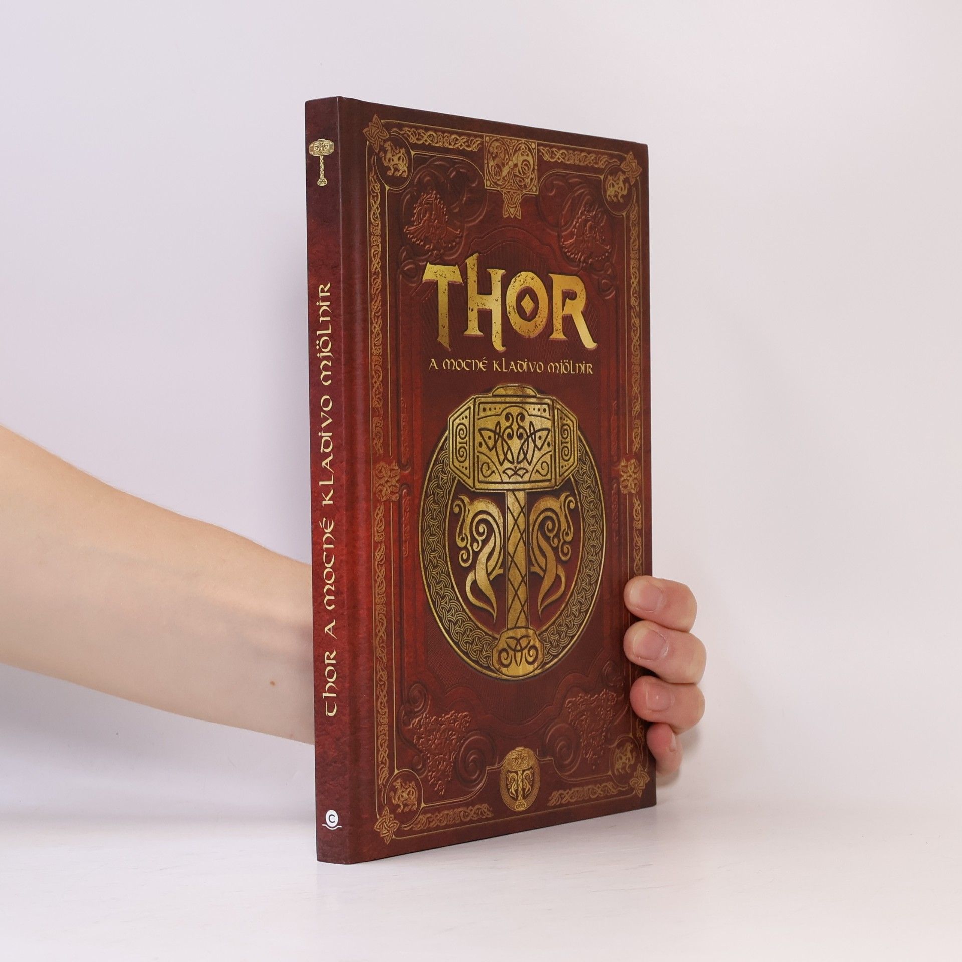 Sergio A. Sierra Thor a mocné kladivo Mjölnir