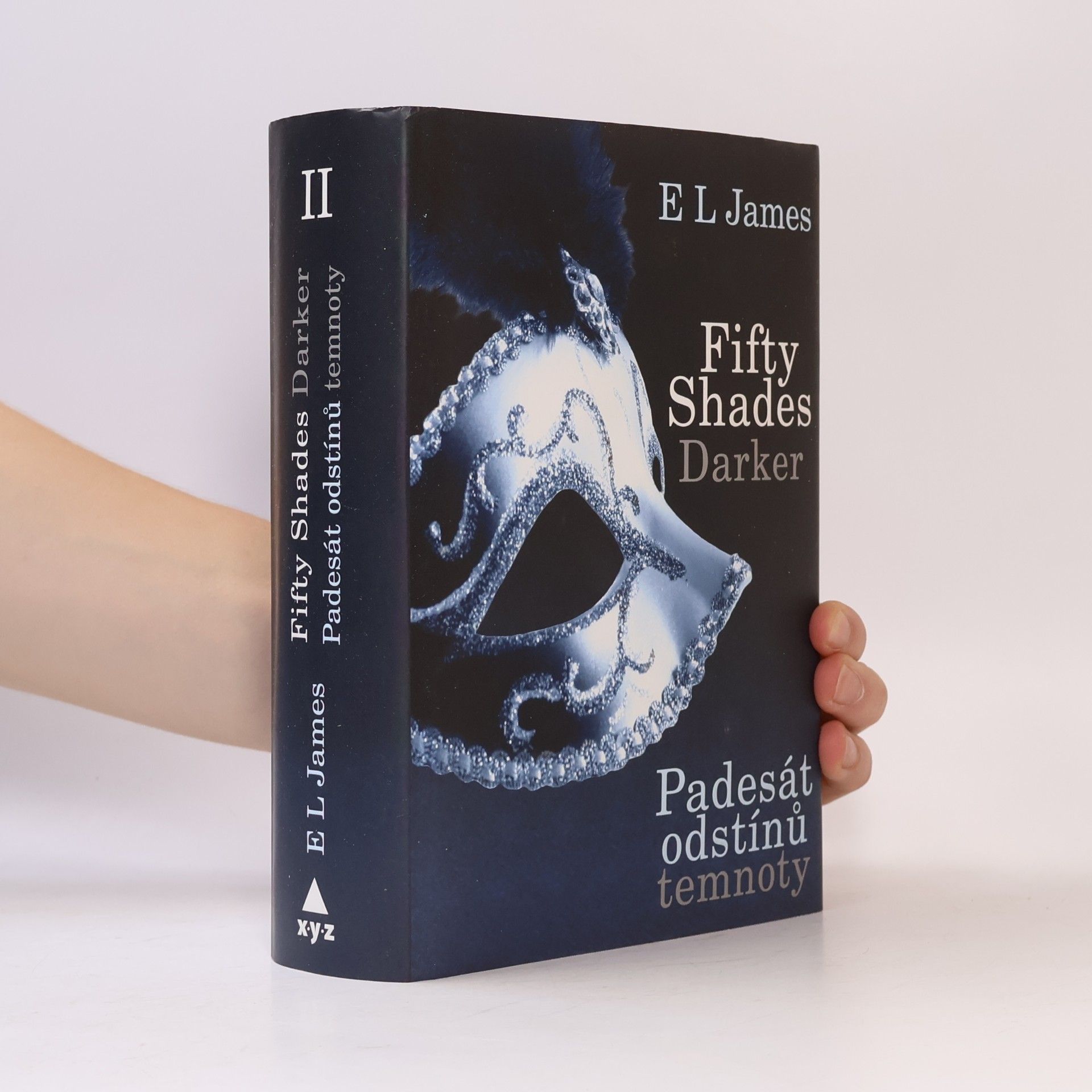 E. L. James Padesát odstínů temnoty