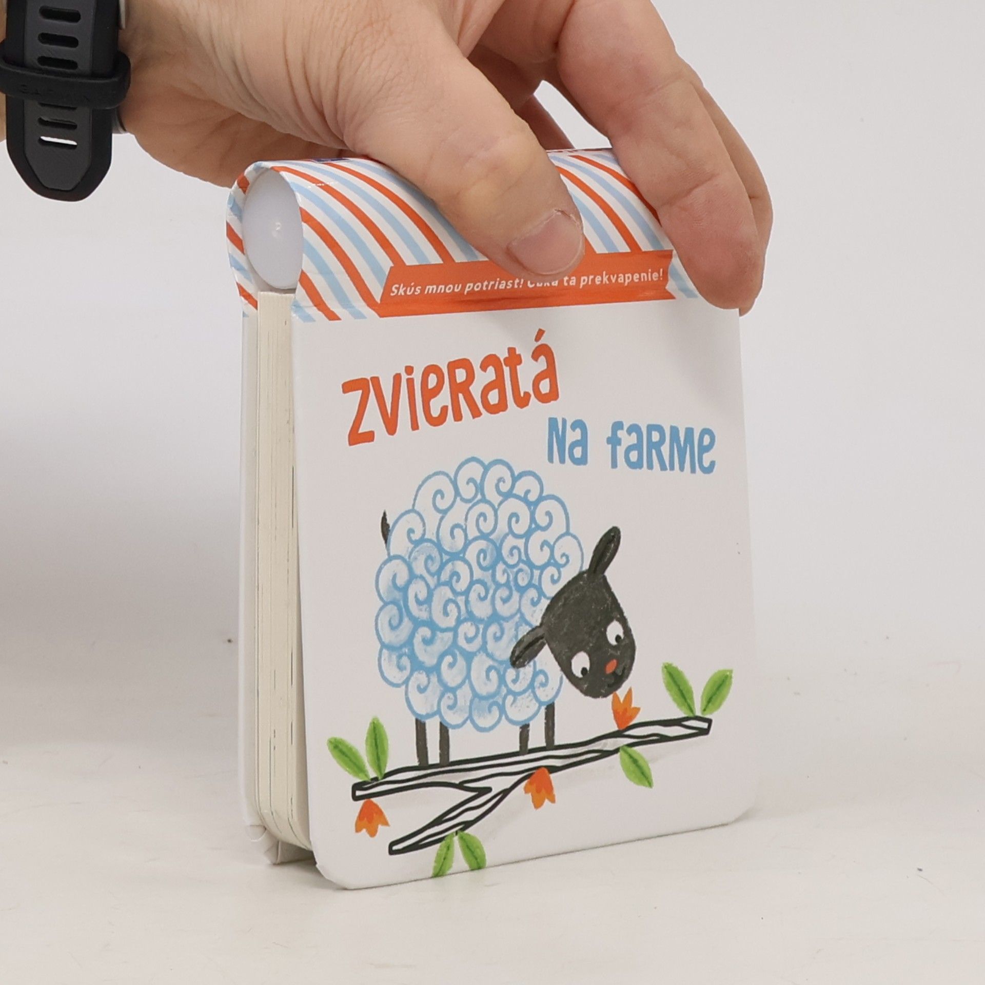 Collectif d'auteurs Skús mnou potriasť! Čaká ťa prekvapenie!: Zvieratá na farme