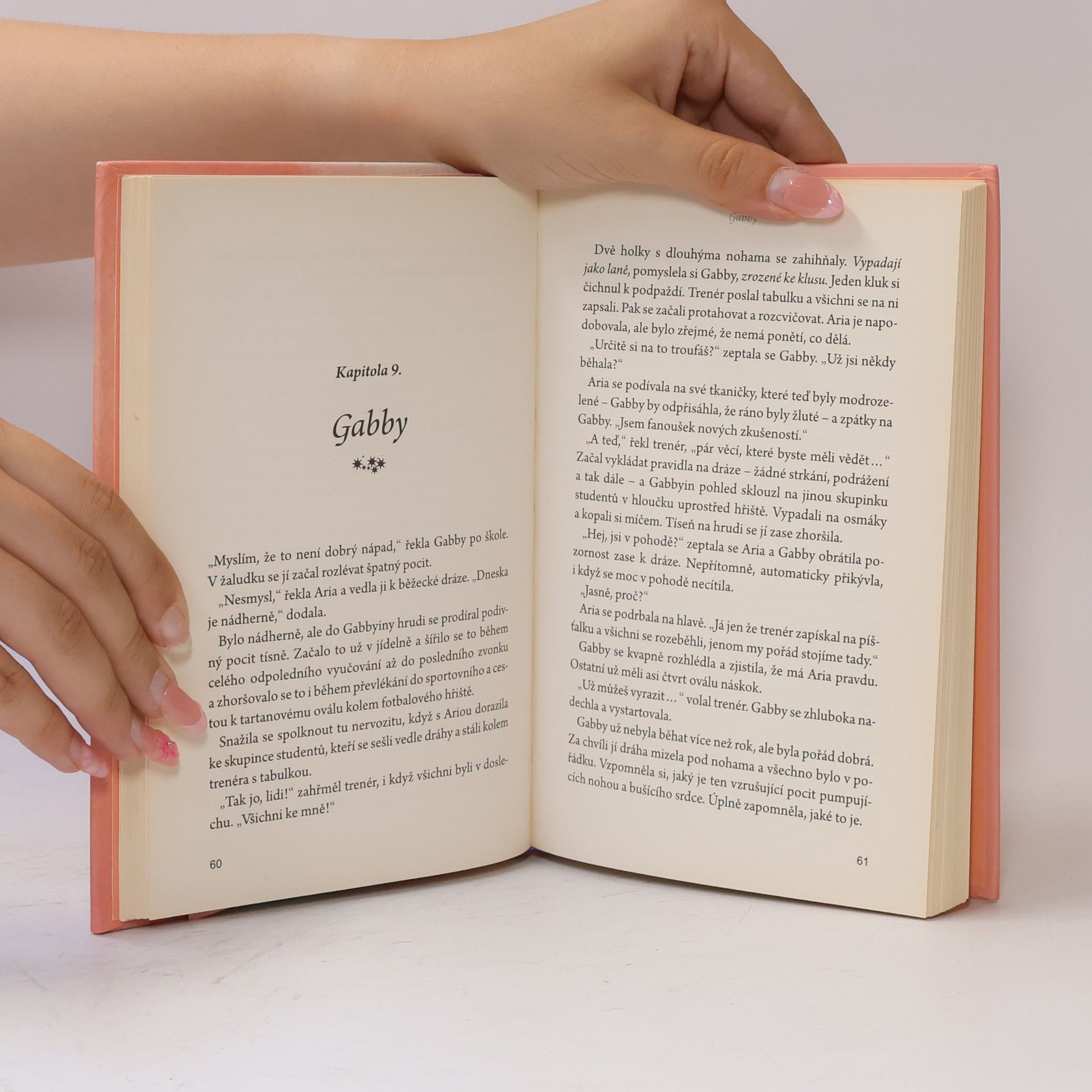 V. E. Schwab Můj anděl strážný. Nové začátky