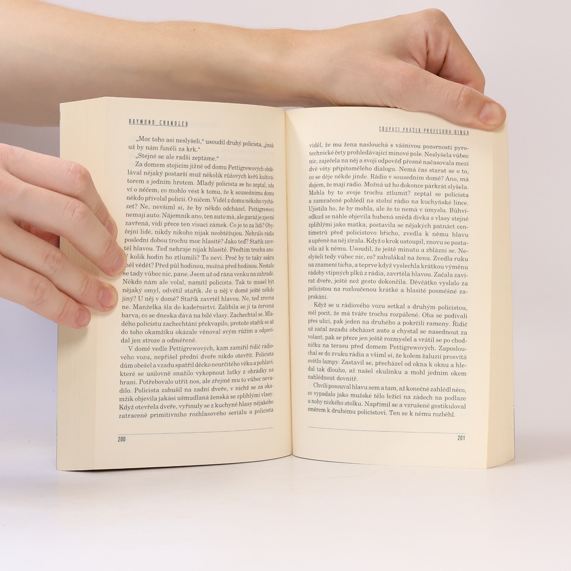 Raymond Chandler Vyděrači nestřílejí