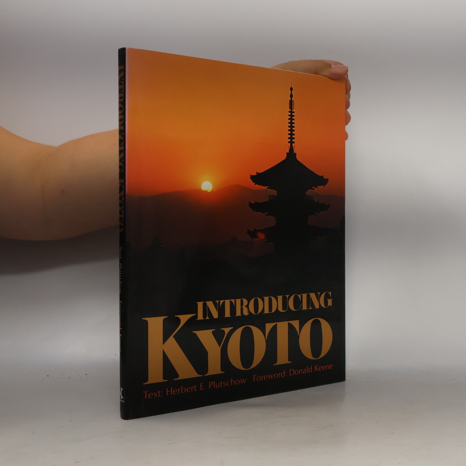 Herbert E. Plutschow Introducing Kyoto